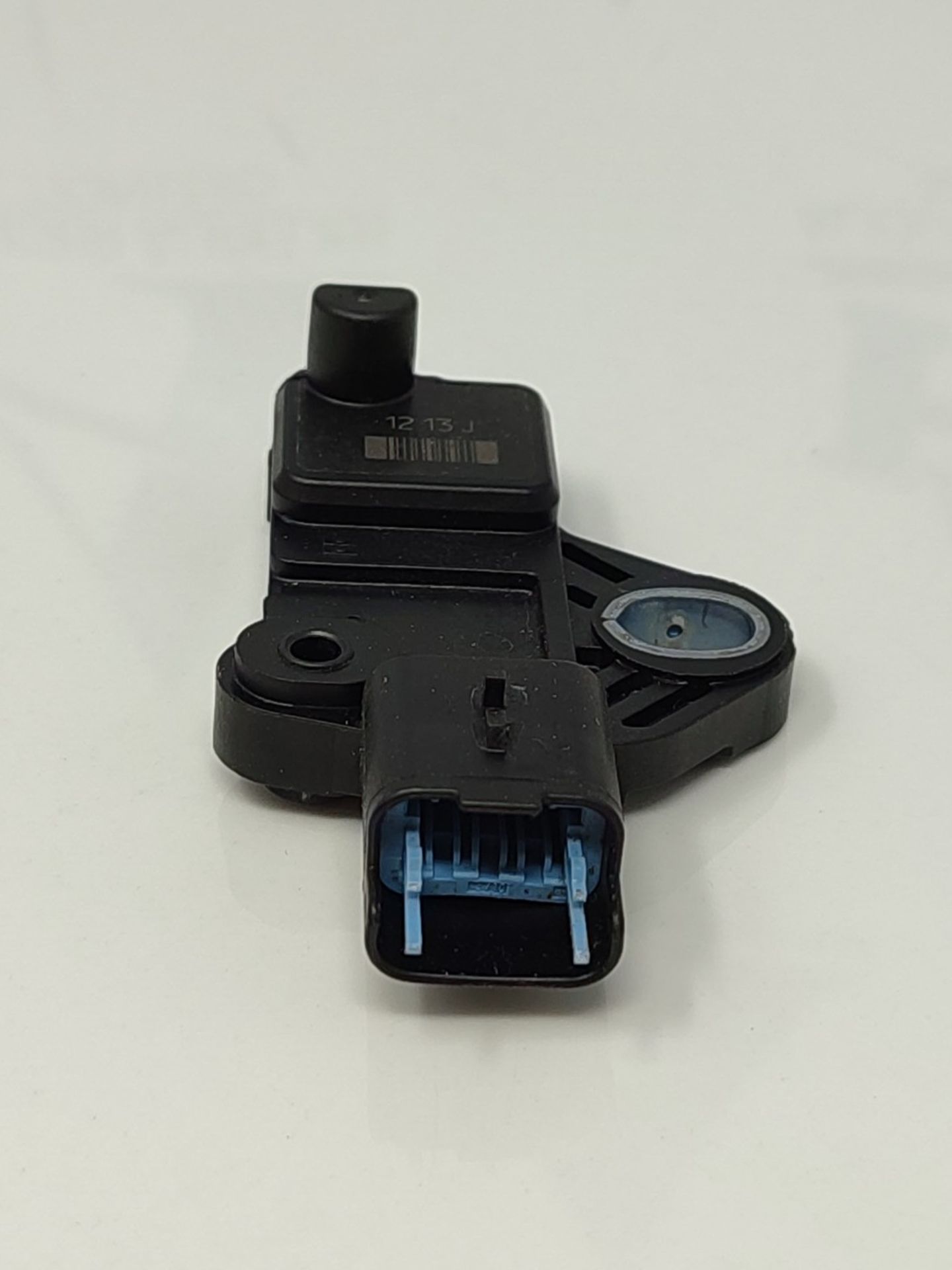 febi bilstein 31200 Crankshaft Sensor, pack of one - Image 3 of 3