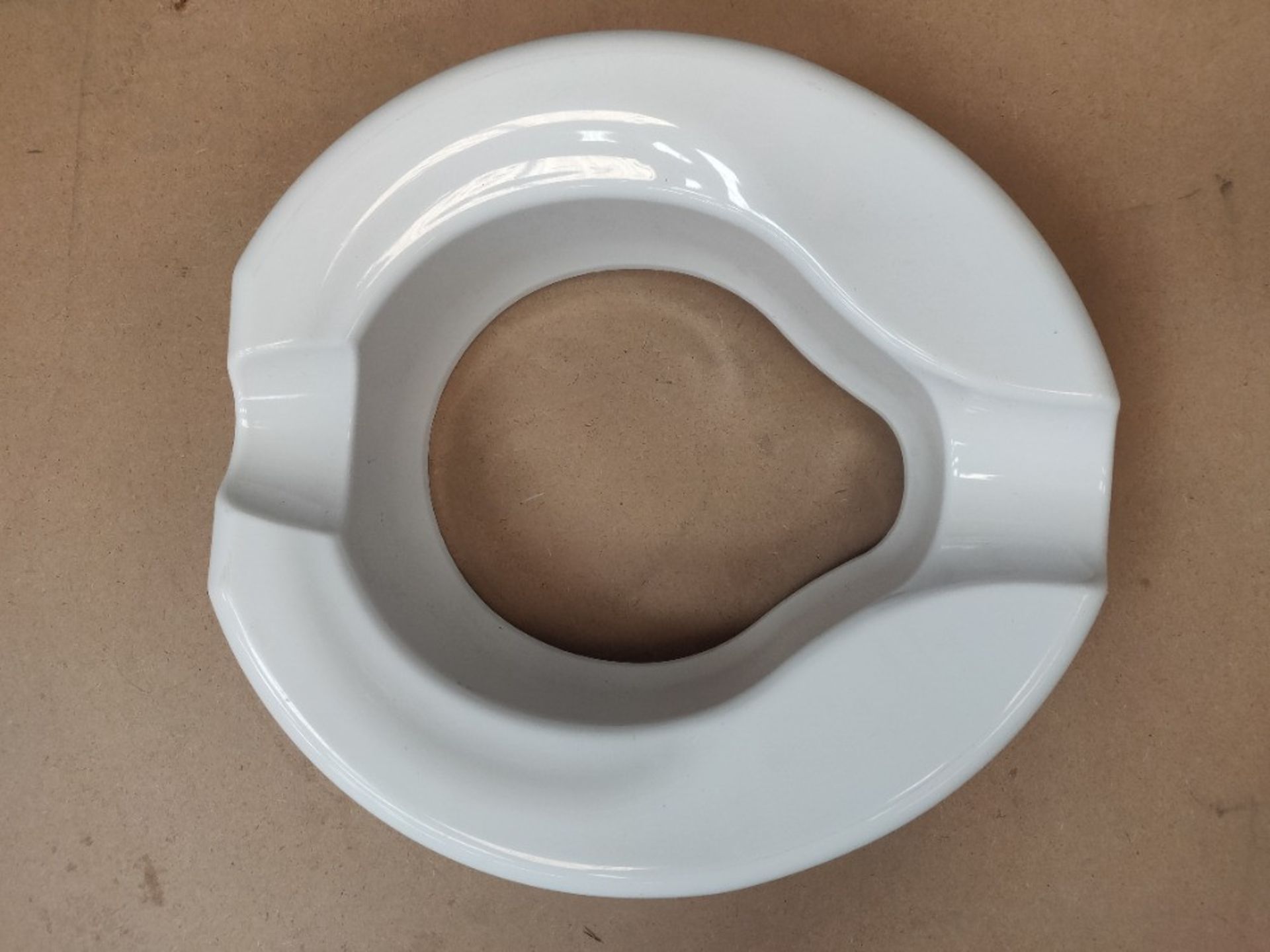 Aidapt 4 inch Senator Raised Toilet Seat (Eligible for VAT relief in the UK) - Bild 2 aus 2