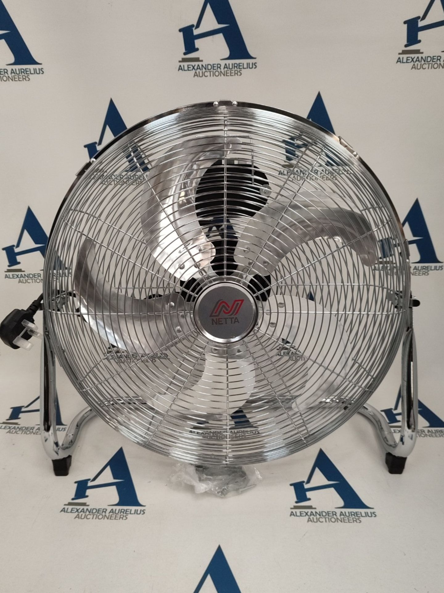 NETTA Gym Floor Standing Fan  18" with 5 Blades  3 Speed Settings and Tilt Optio - Image 2 of 2