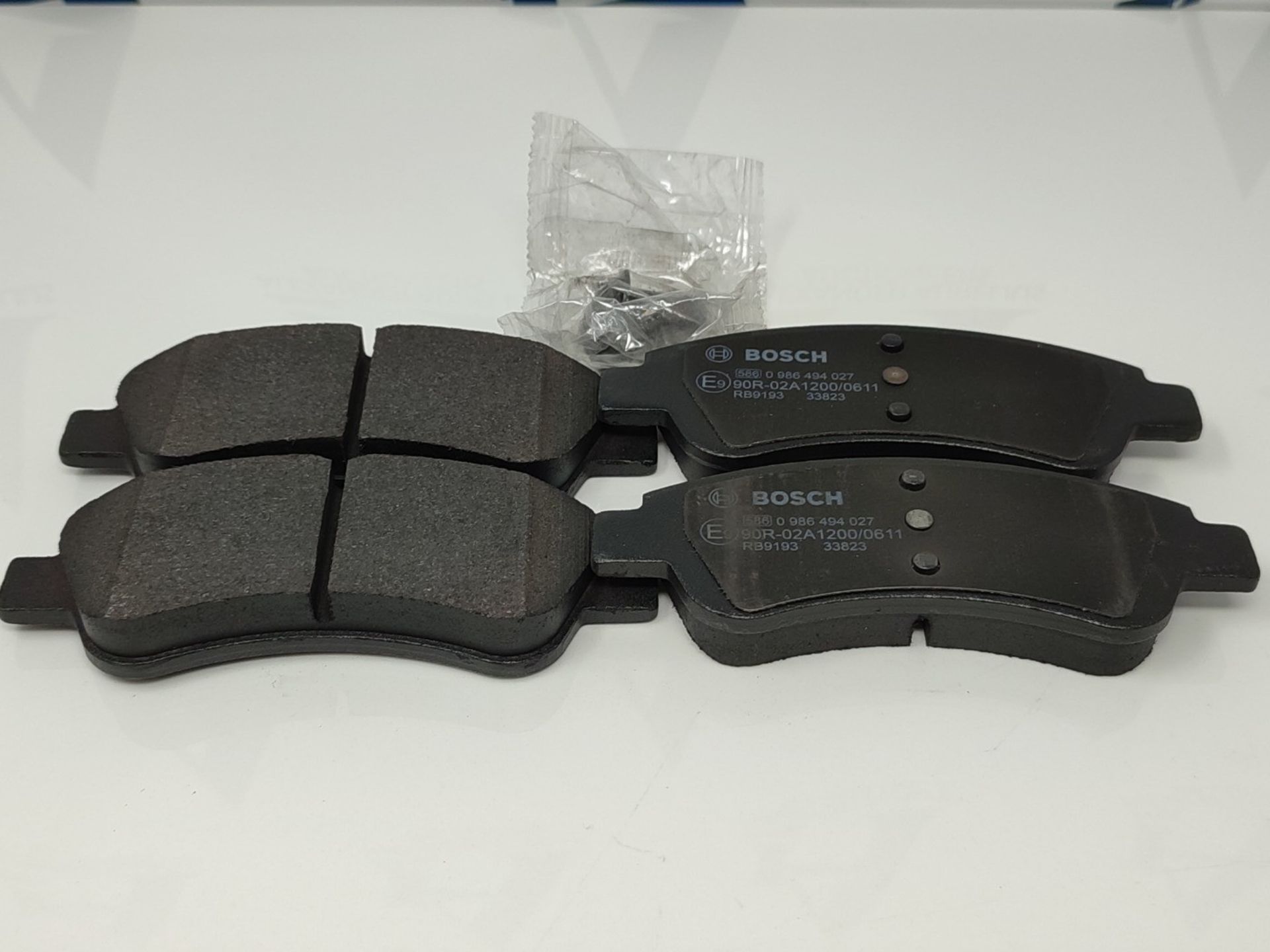 Bosch BP318 Brake Pads - Front Axle - ECE-R90 Certified - 1 Set of 4 Pads - Image 3 of 3