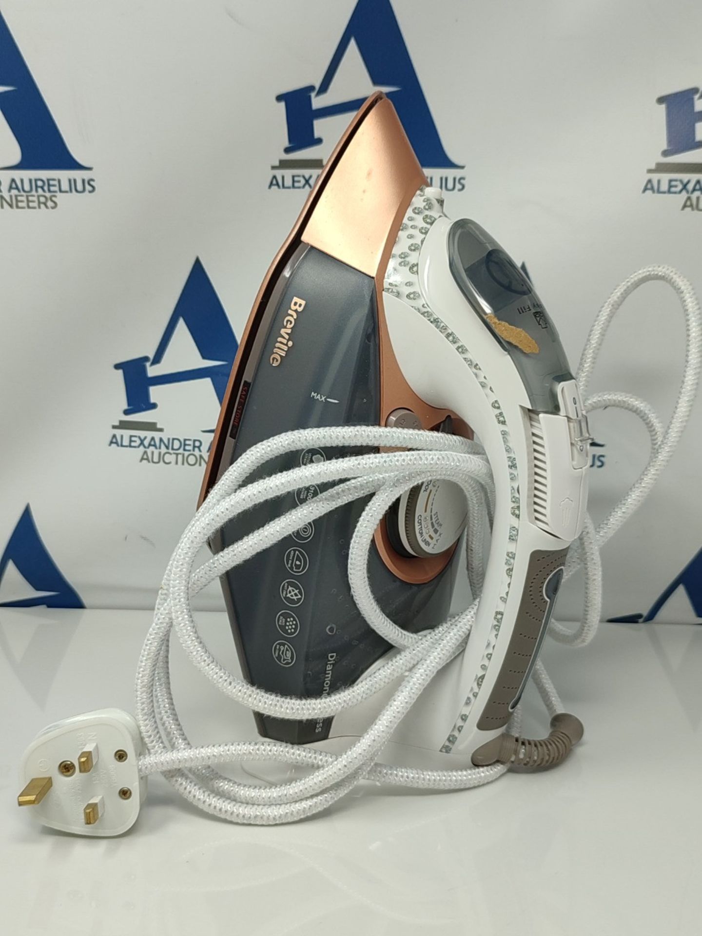 Breville DiamondXpress Steam Iron | 3100 W | 200G Steam Shot | Multi-Directional Diamo - Image 3 of 3