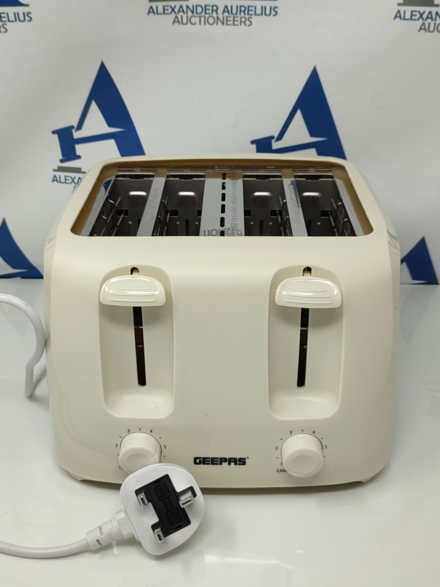 Geepas 4 Slice Bread Toaster with 6 Level Browning Control | Removable Crumb Tray, Can - Image 2 of 2