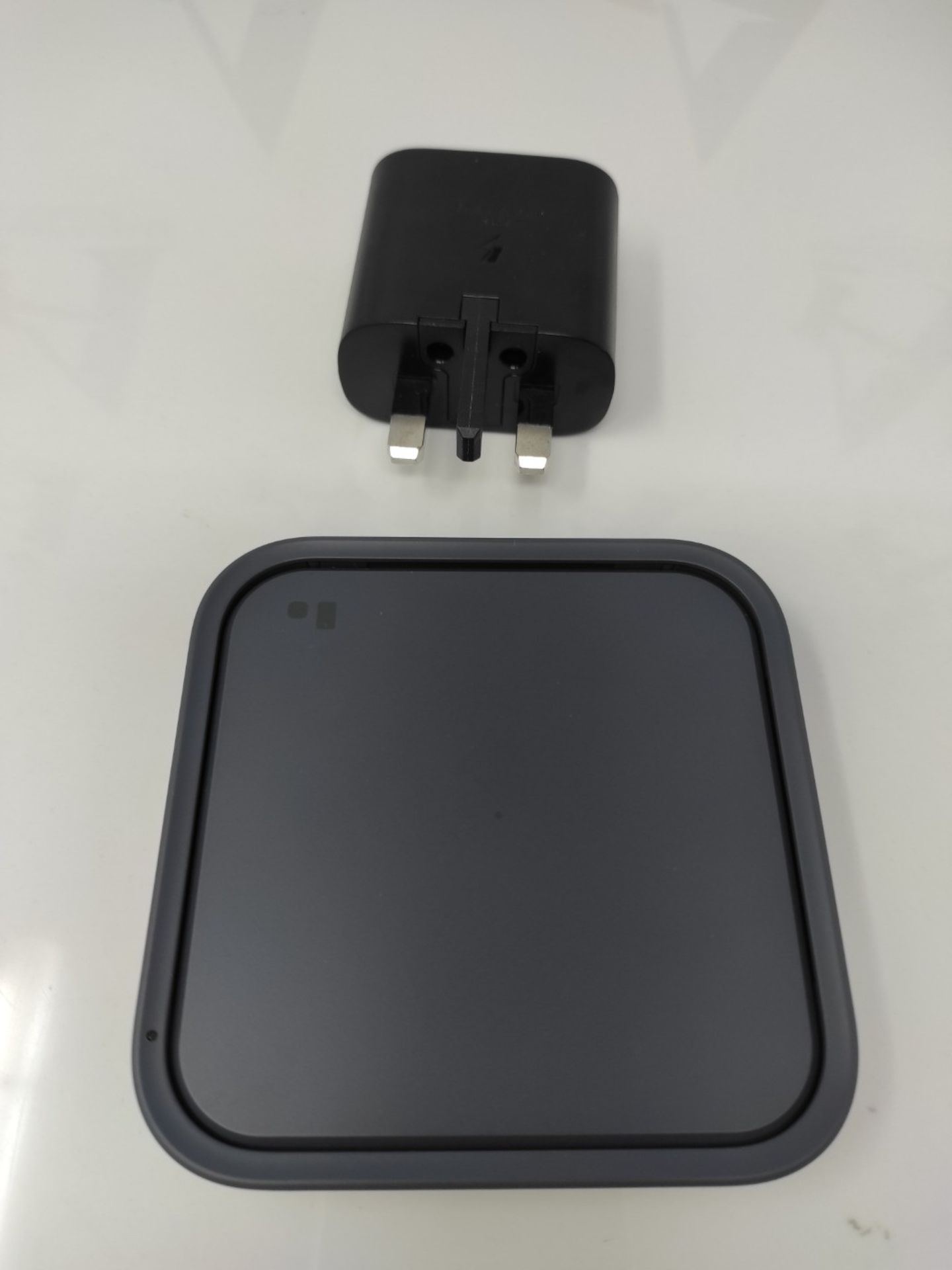 RRP £52.00 Samsung Galaxy Official Wireless Charging Pad, Black - Bild 2 aus 2
