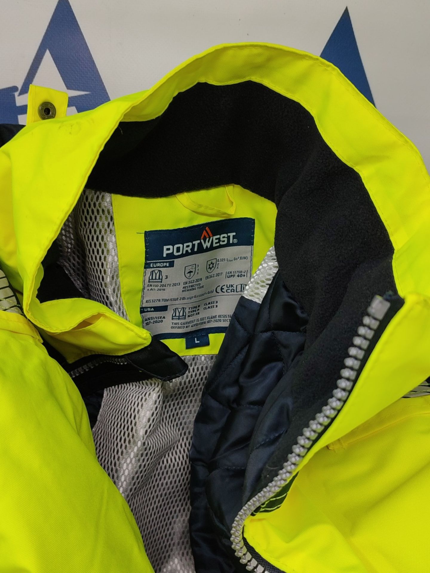 RRP £71.00 Portwest T400 Men's Reflective Waterproof PW3 Hi-Vis Winter Jacket Yellow/Navy, Large - Image 3 of 3