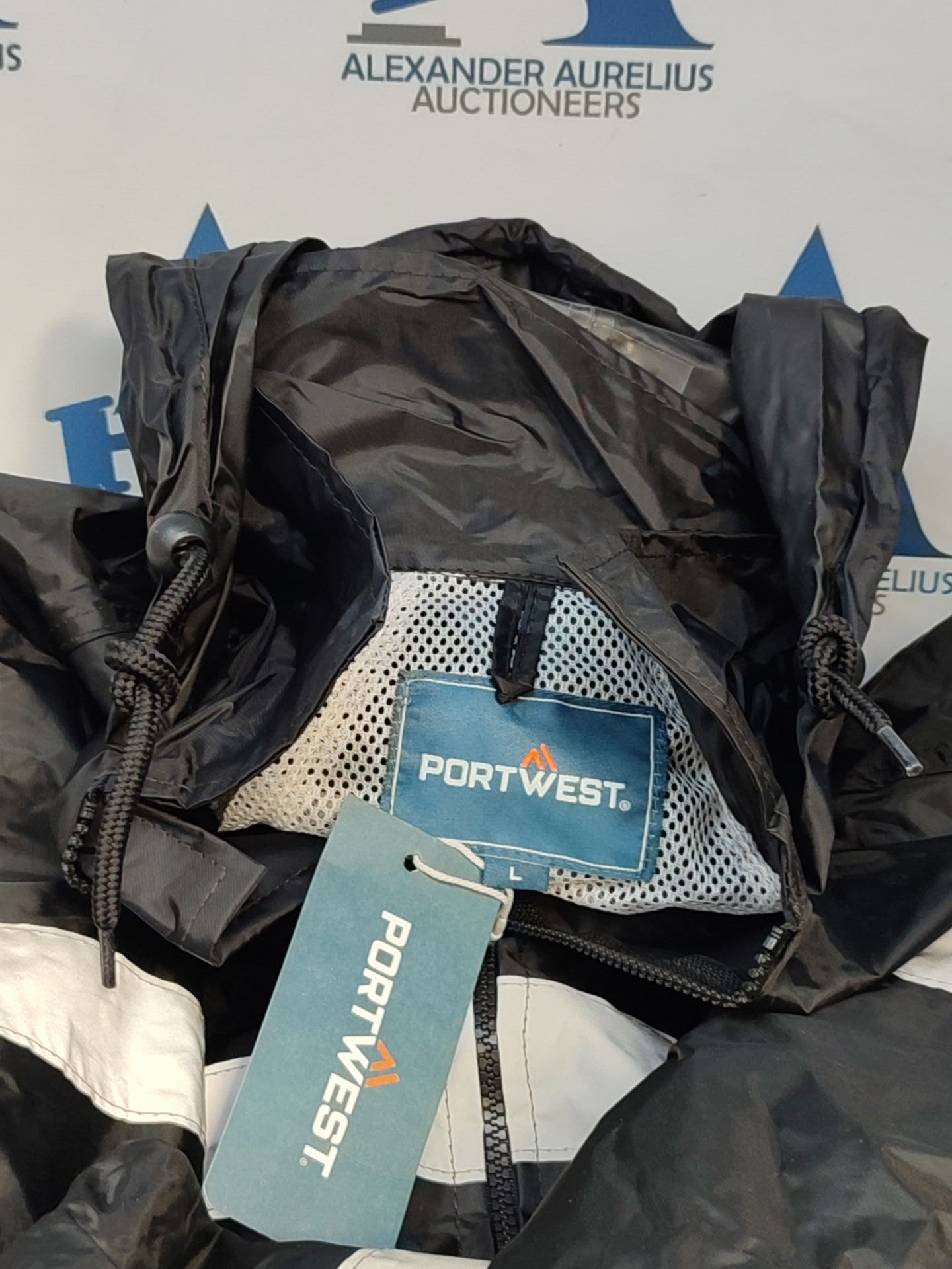 Portwest Classic Iona Rain Jacket, Size: L, Colour: Black, F440BKRL - Bild 3 aus 3