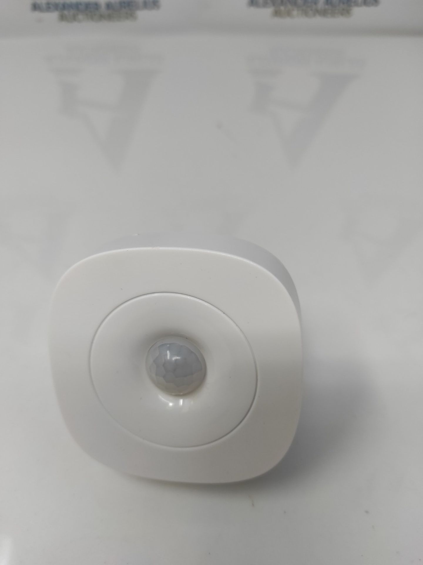 frient Motion Sensor | PIR | Movement Monitoring and Smart Home Automation | Consumer - Image 2 of 2