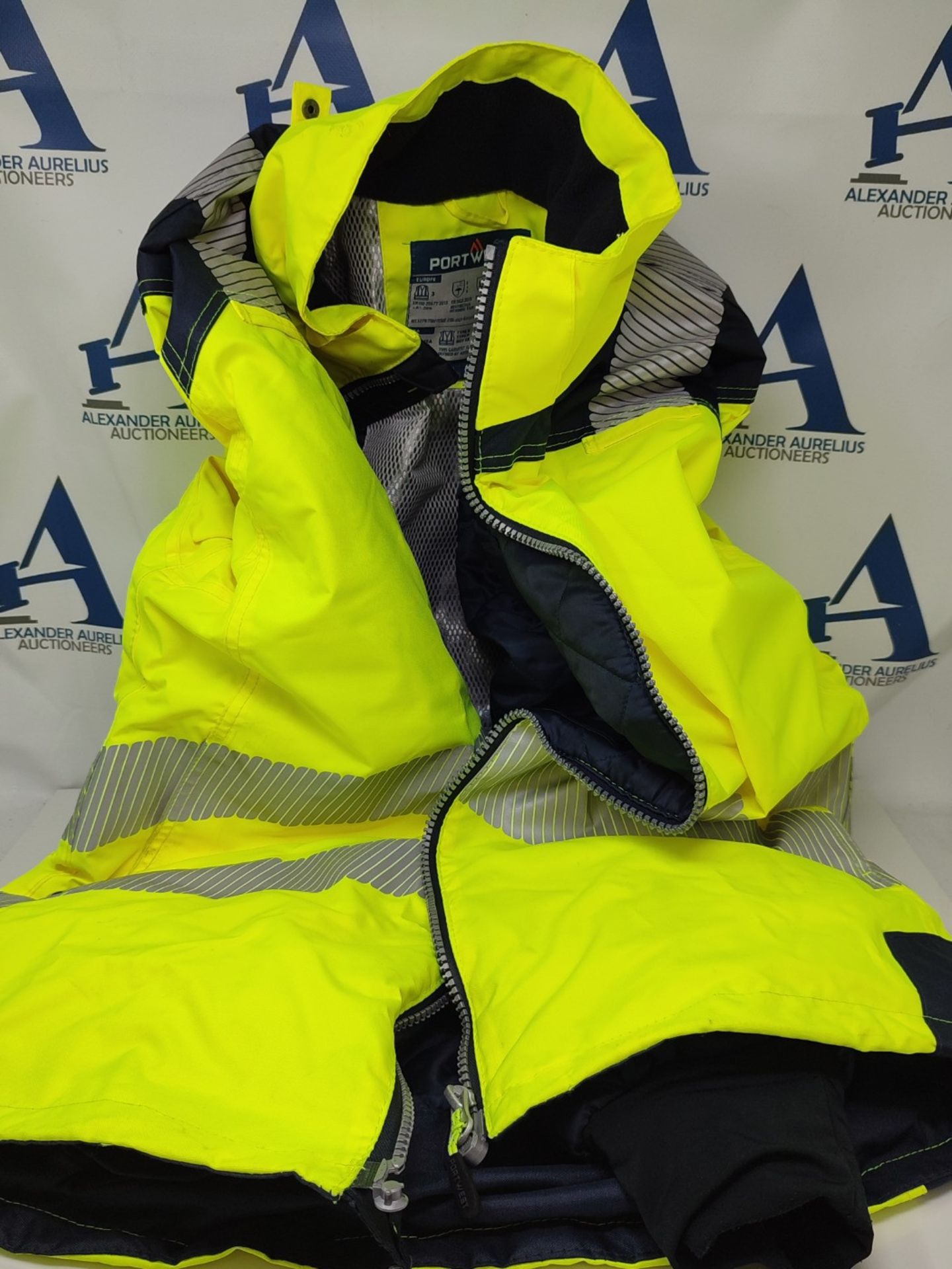 RRP £71.00 Portwest T400 Men's Reflective Waterproof PW3 Hi-Vis Winter Jacket Yellow/Navy, Large - Image 2 of 3