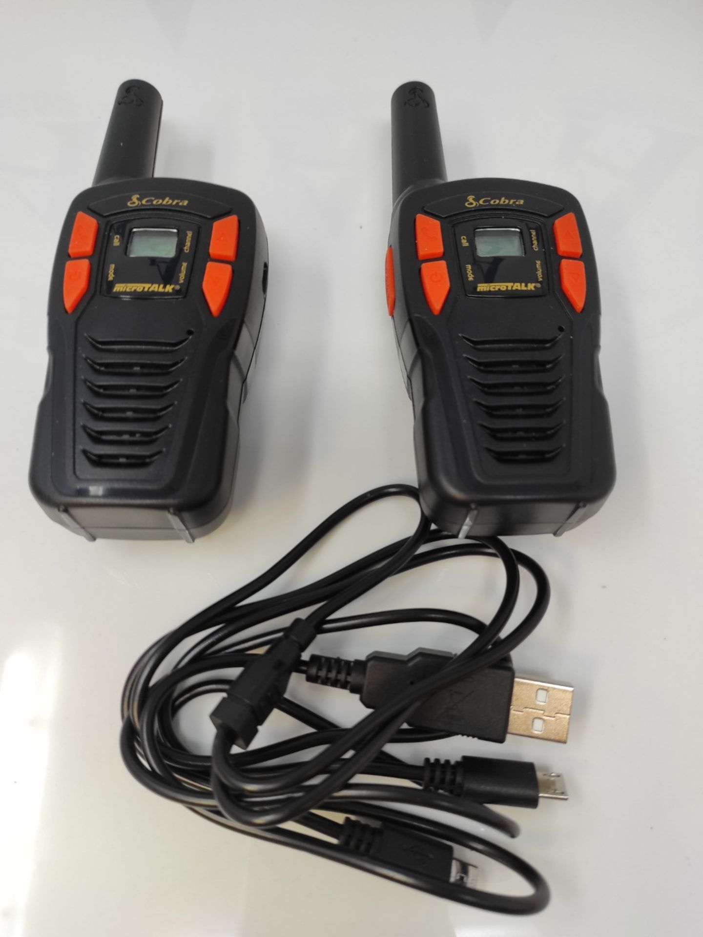 Cobra AM245 Lightweight Walkie Talkie with up to 5Km Range, Power Saving Function and - Image 2 of 2