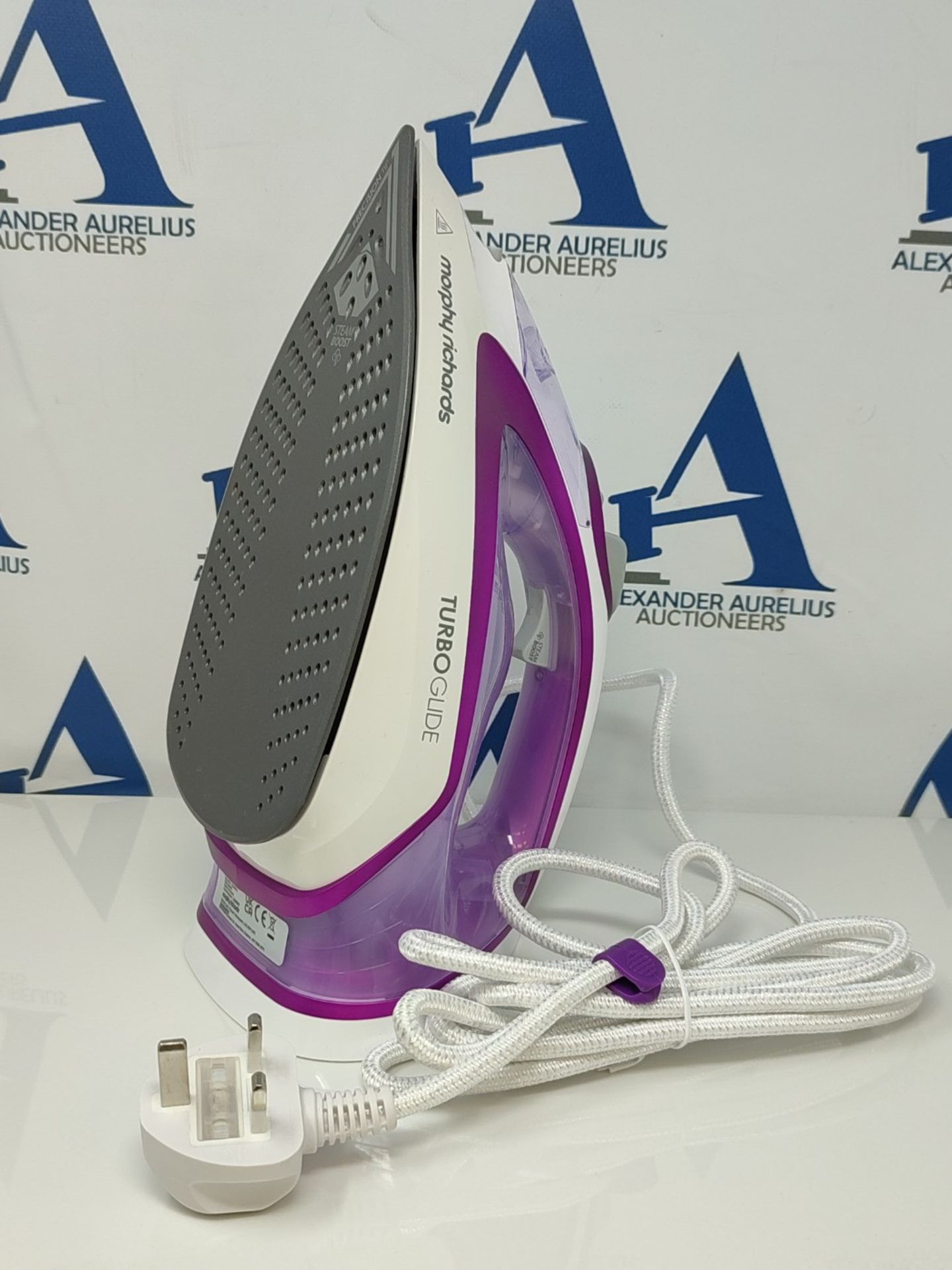 Morphy Richards 302000 Turbo Glide Steam Iron, 3 m Cable, 150 g Steam Shot, Auto Shut - Image 3 of 3