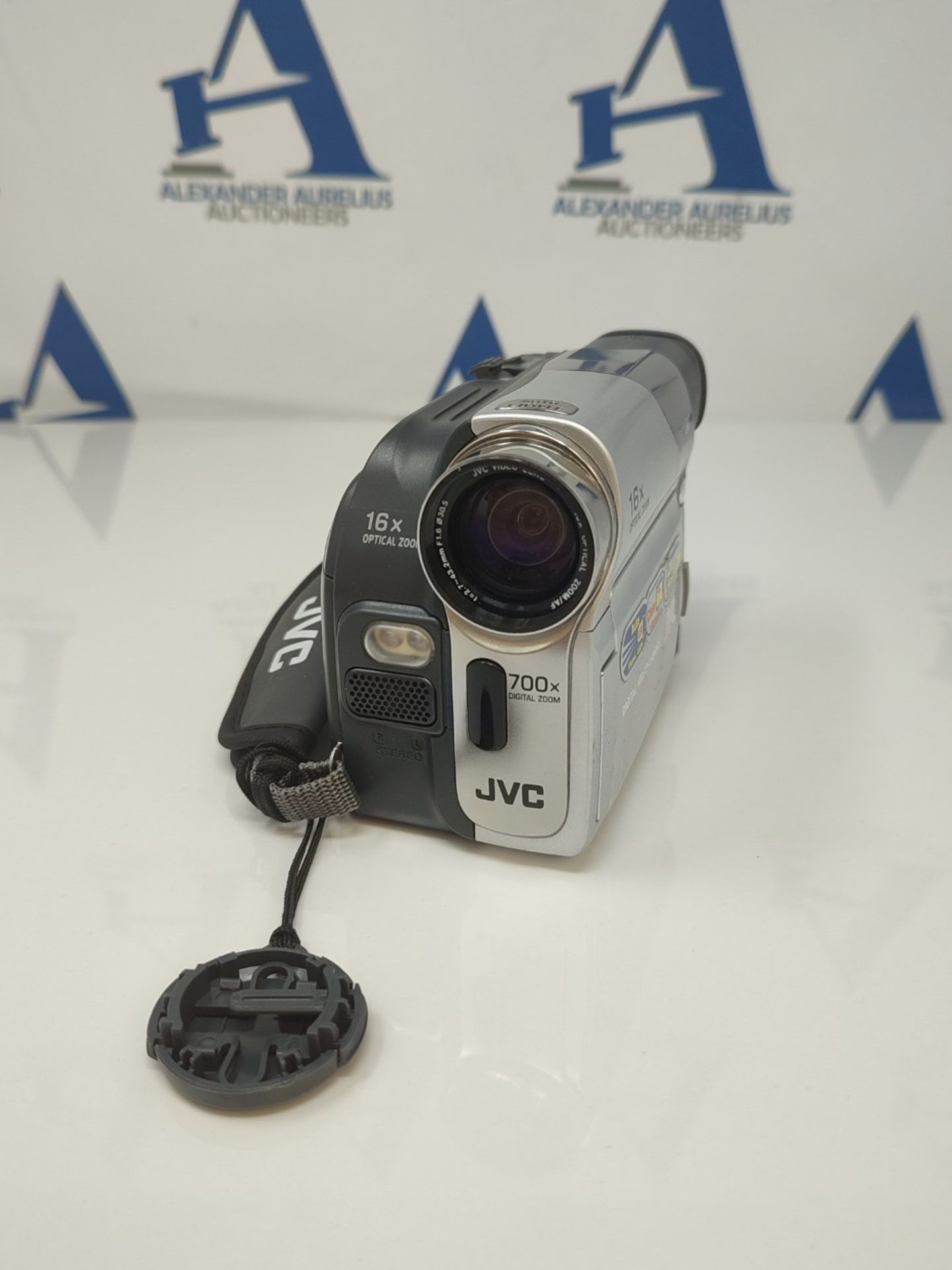 JVC GR-D23 0.8MP CCD Silver GR-D23E Digital Video Camera Camcorder