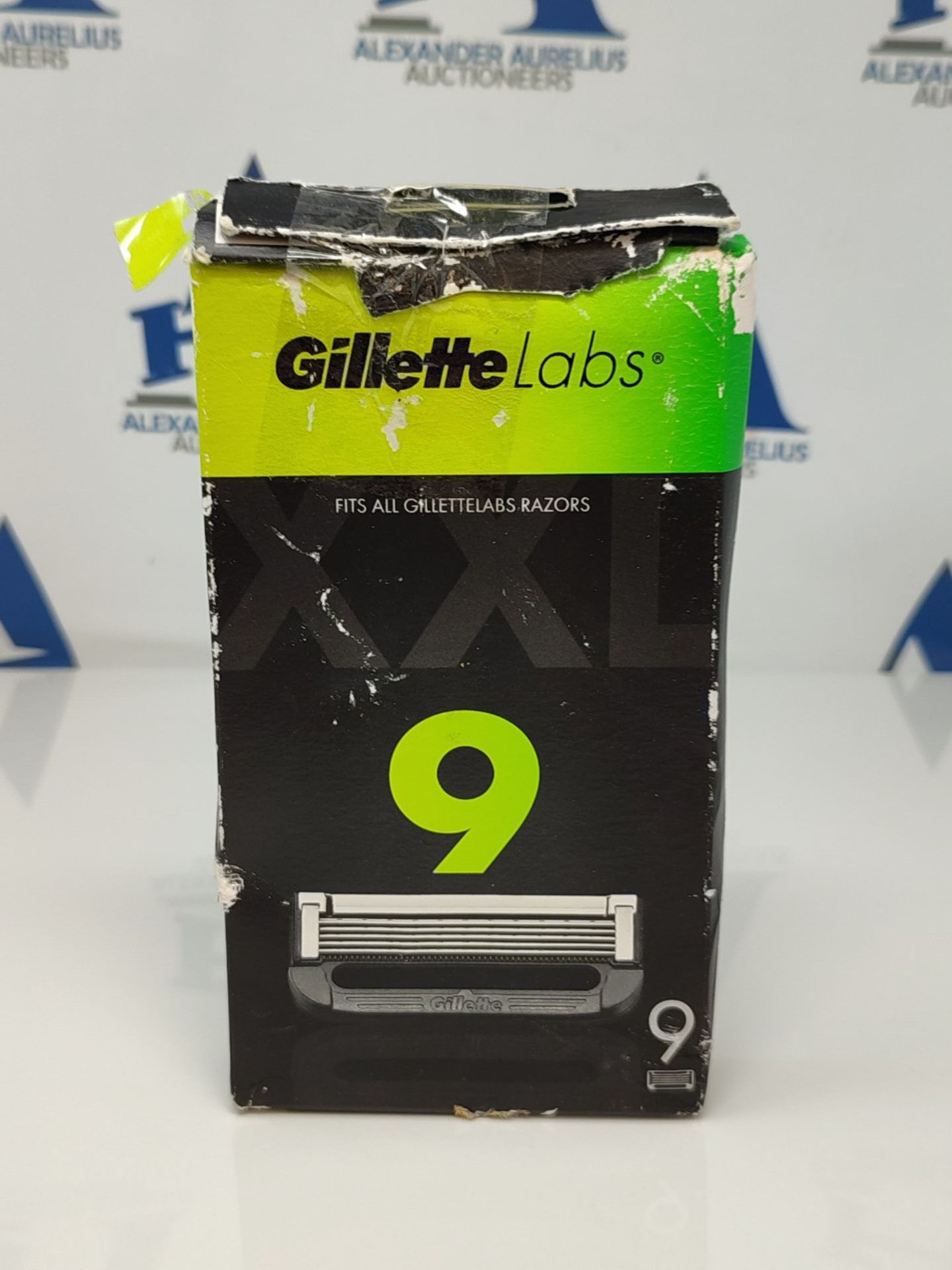 Gillette Labs Razor Blades Men, Pack of 9 Razor Blade Refills, Compatible with Gillett - Image 2 of 3