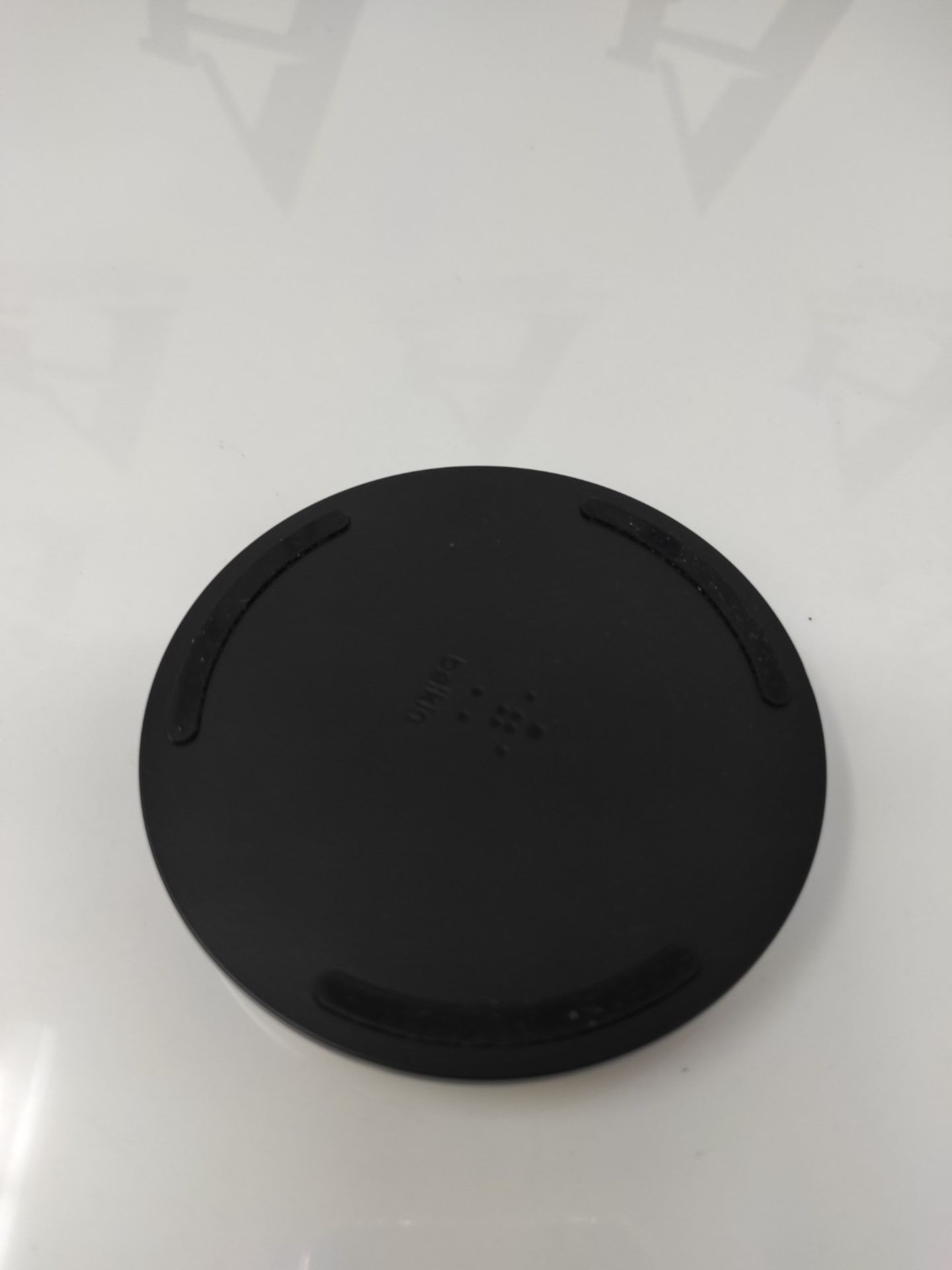 [INCOMPLETE] Belkin BoostCharge Wireless Charging Stand 15W (Qi Fast Wireless Charge - Image 2 of 3