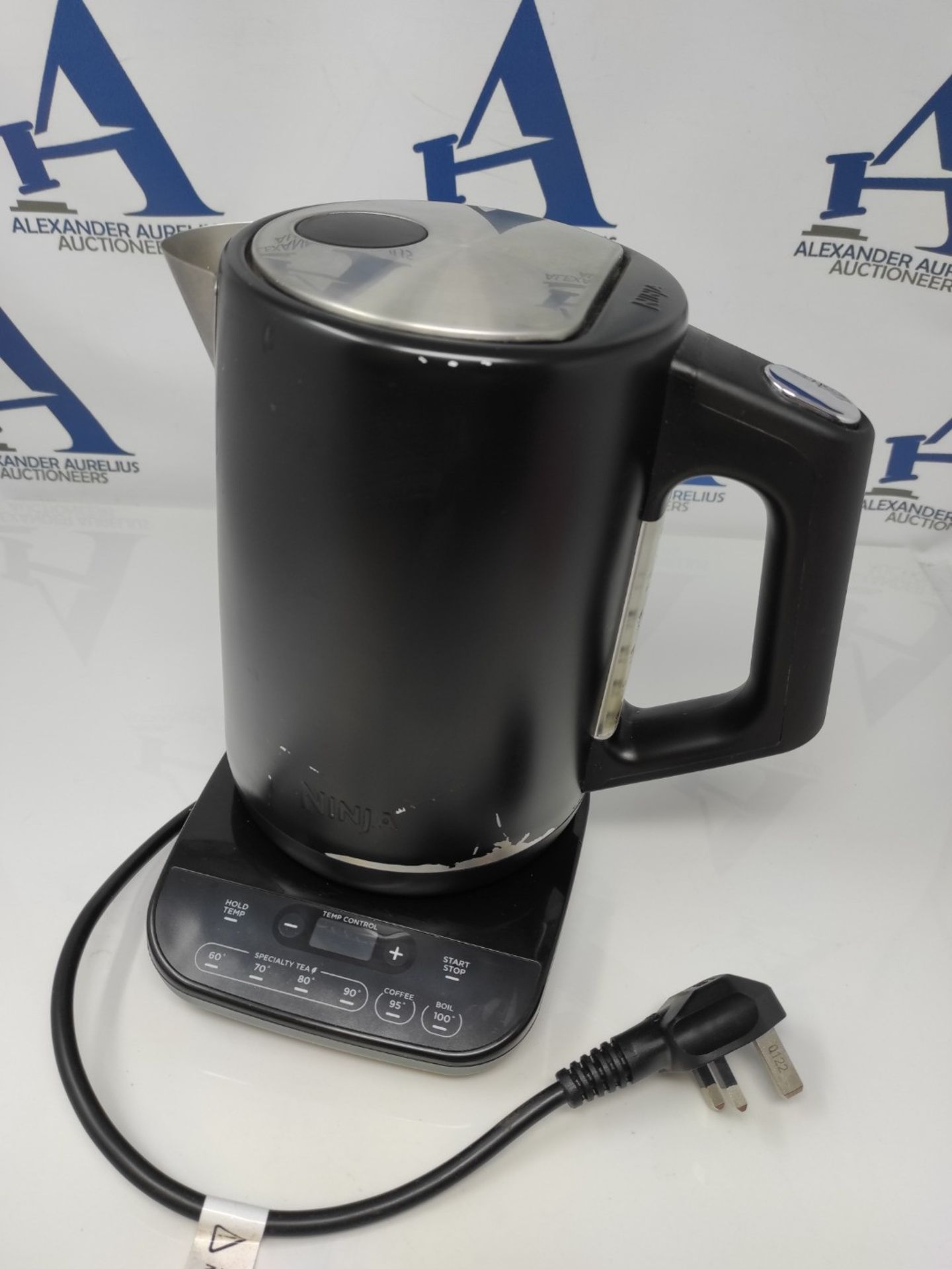 RRP £79.00 Ninja Perfect Temperature Kettle, 1.7L, with Temperature Control, LED Display, Easy to - Image 2 of 2