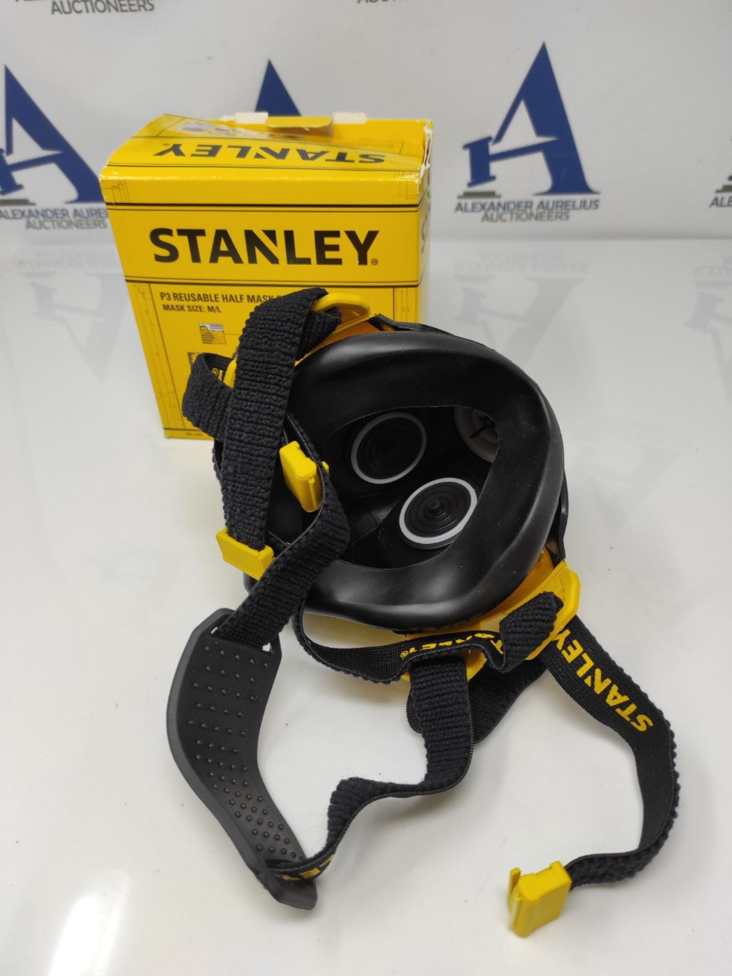 Stanley P3 Dust Mask, Reusable Respirator Mask with Face-Fit-Check Technology & Maximu - Image 2 of 2