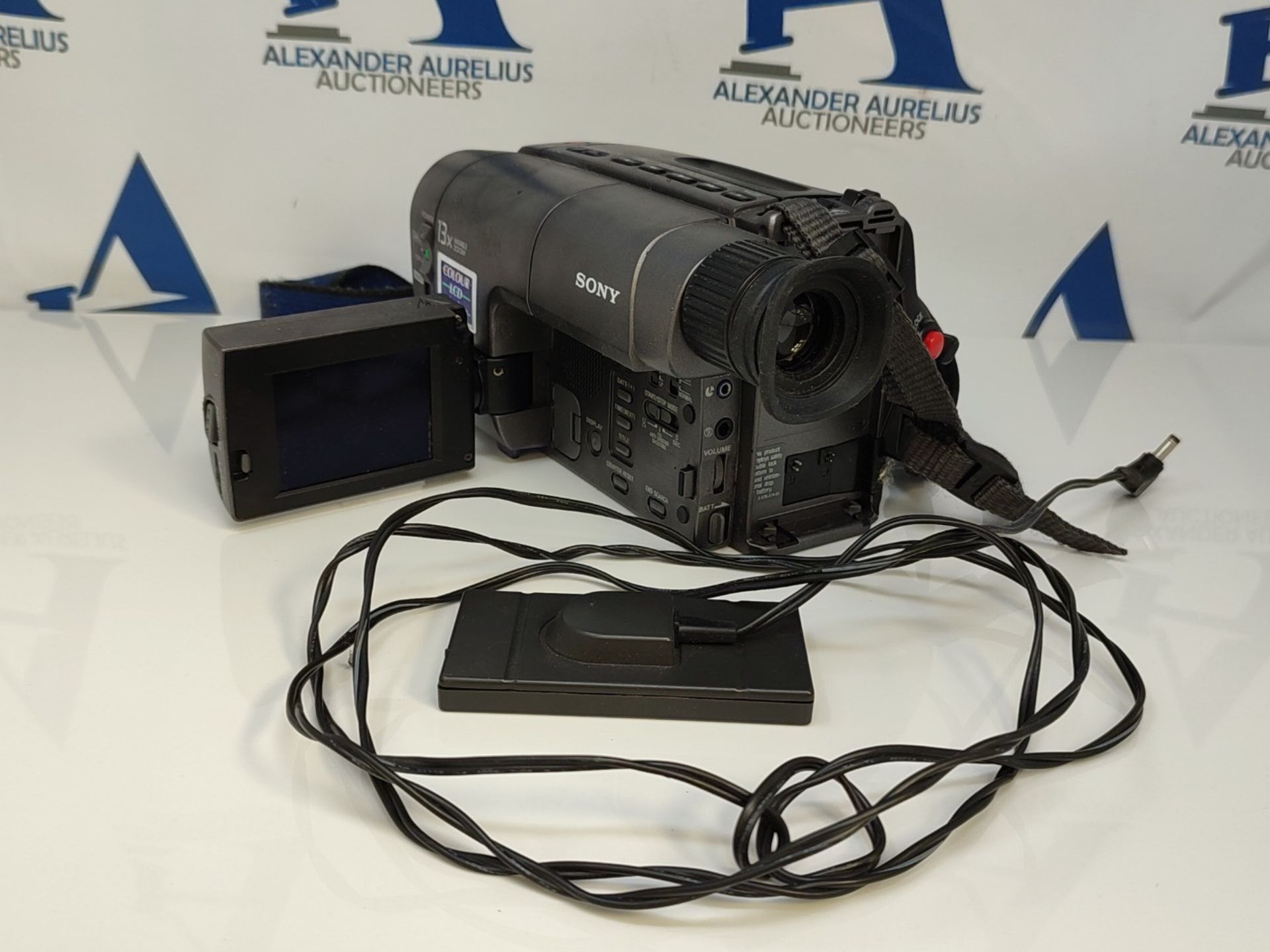 Vintage Camcorder SONY Handycam Vision CCD-TRV10E - Bild 2 aus 2