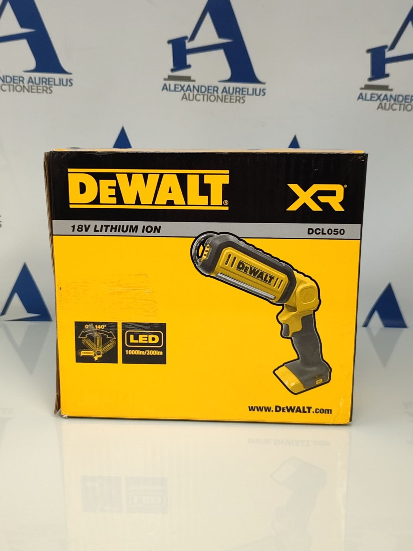 DEWALT DCL050-XJ 18 V XR Handheld LED Area Light, Bare Unit, Multi - Bild 2 aus 3