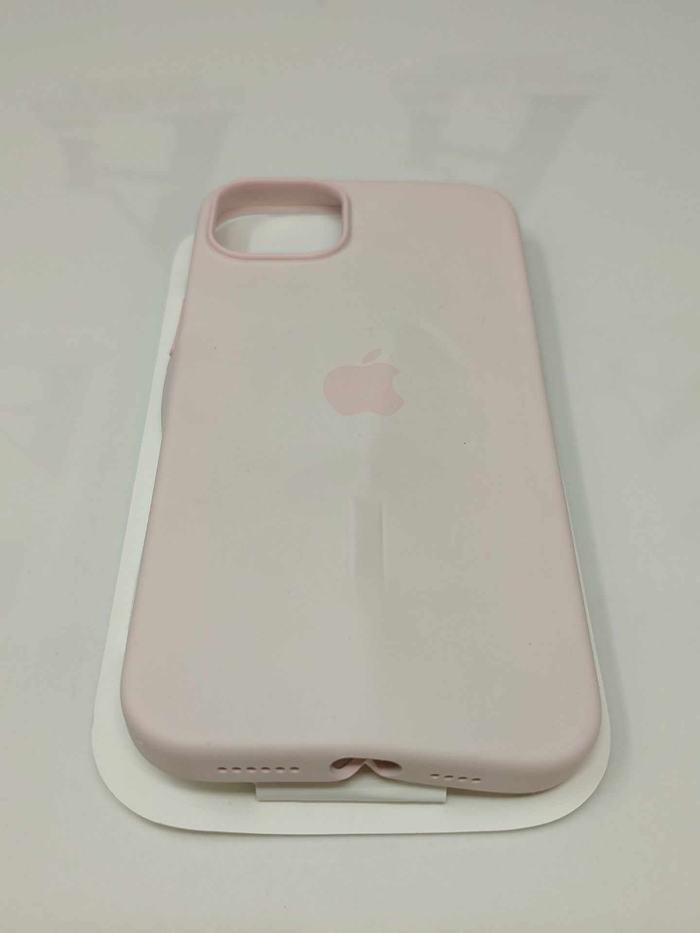 Apple iPhone 15 Plus Silicone Case with MagSafe - Light Pink - Image 3 of 3