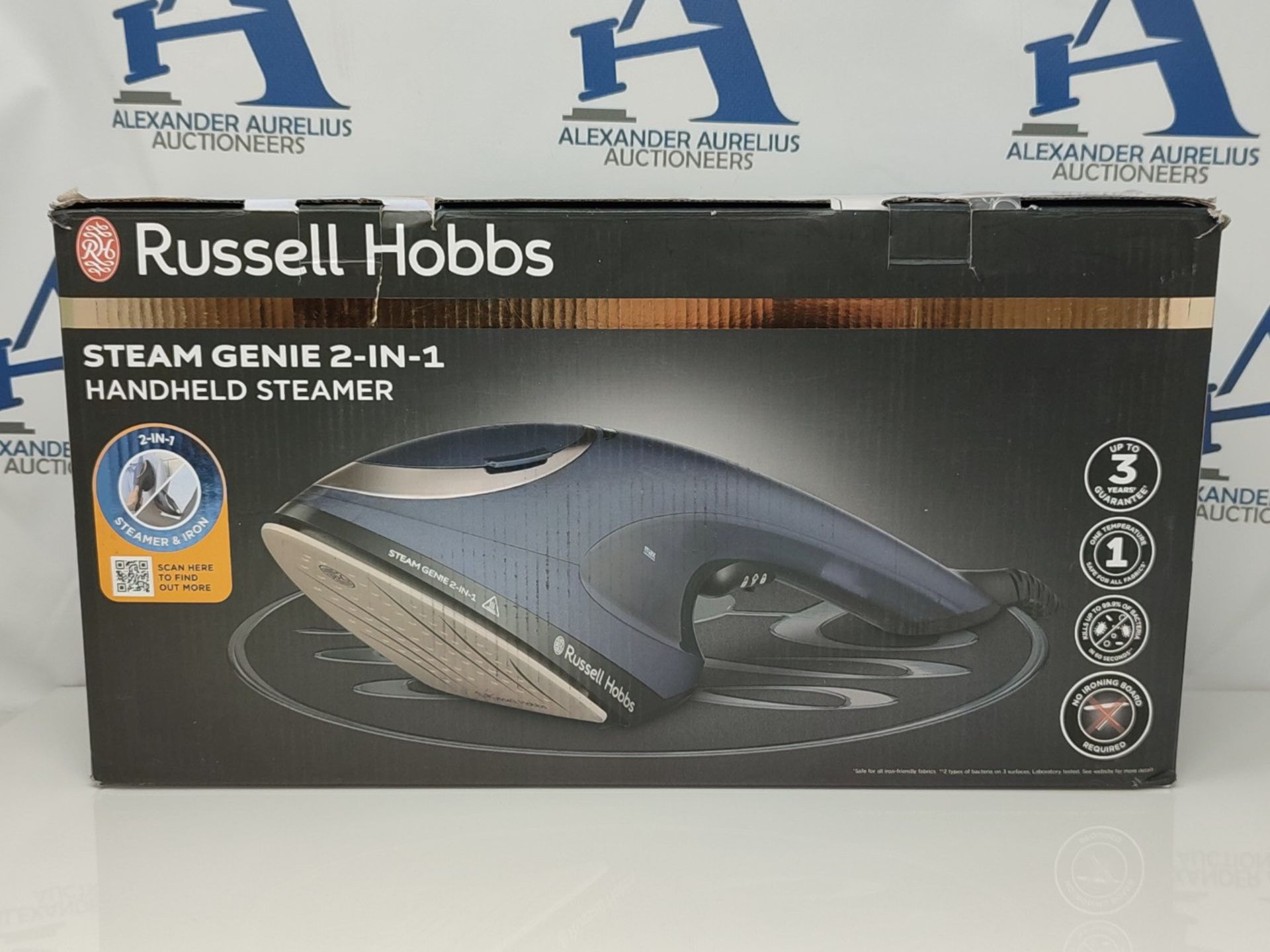 RRP £52.00 Russell Hobbs 28370 Steam Genie 2-In-1 Hand Held Clothes Steamer - Handheld Gament Ste - Image 2 of 3