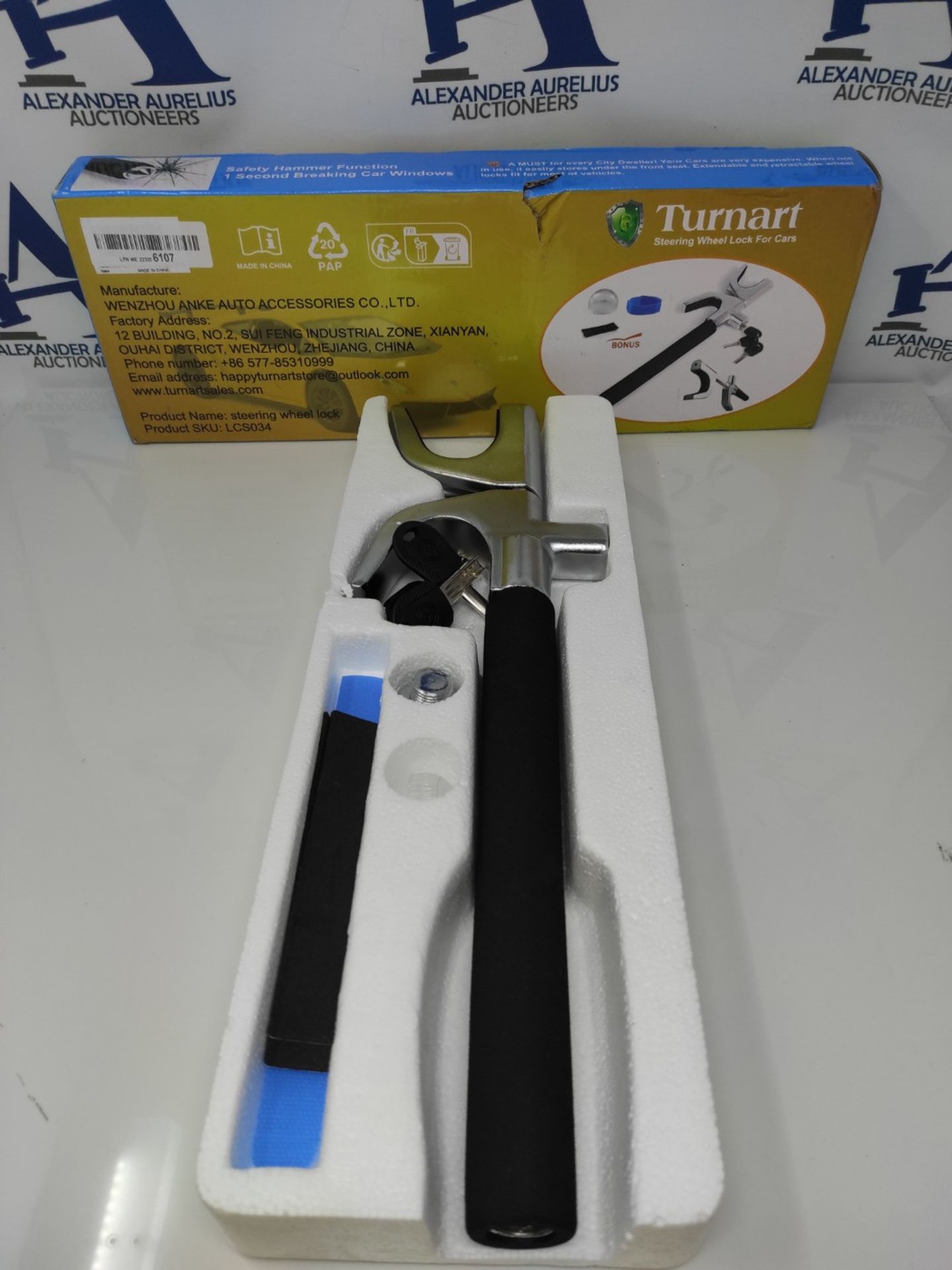 Turnart Steering Wheel Lock Universal Car Lock Anti-Theft Device Retractable Steering