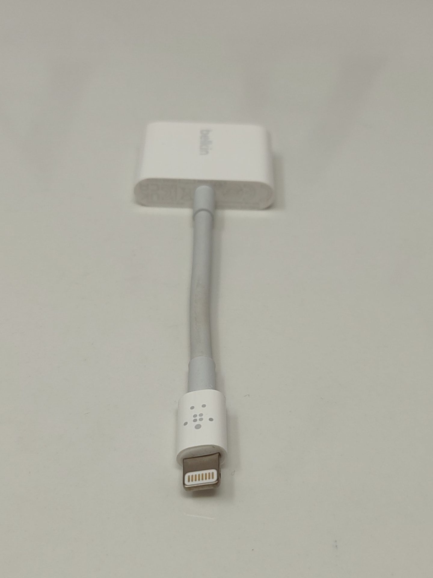 Belkin 3.5 mm Audio + Charge Rockstar (iPhone Aux Adapter/iPhone Charging Adapter), Wh - Image 3 of 3