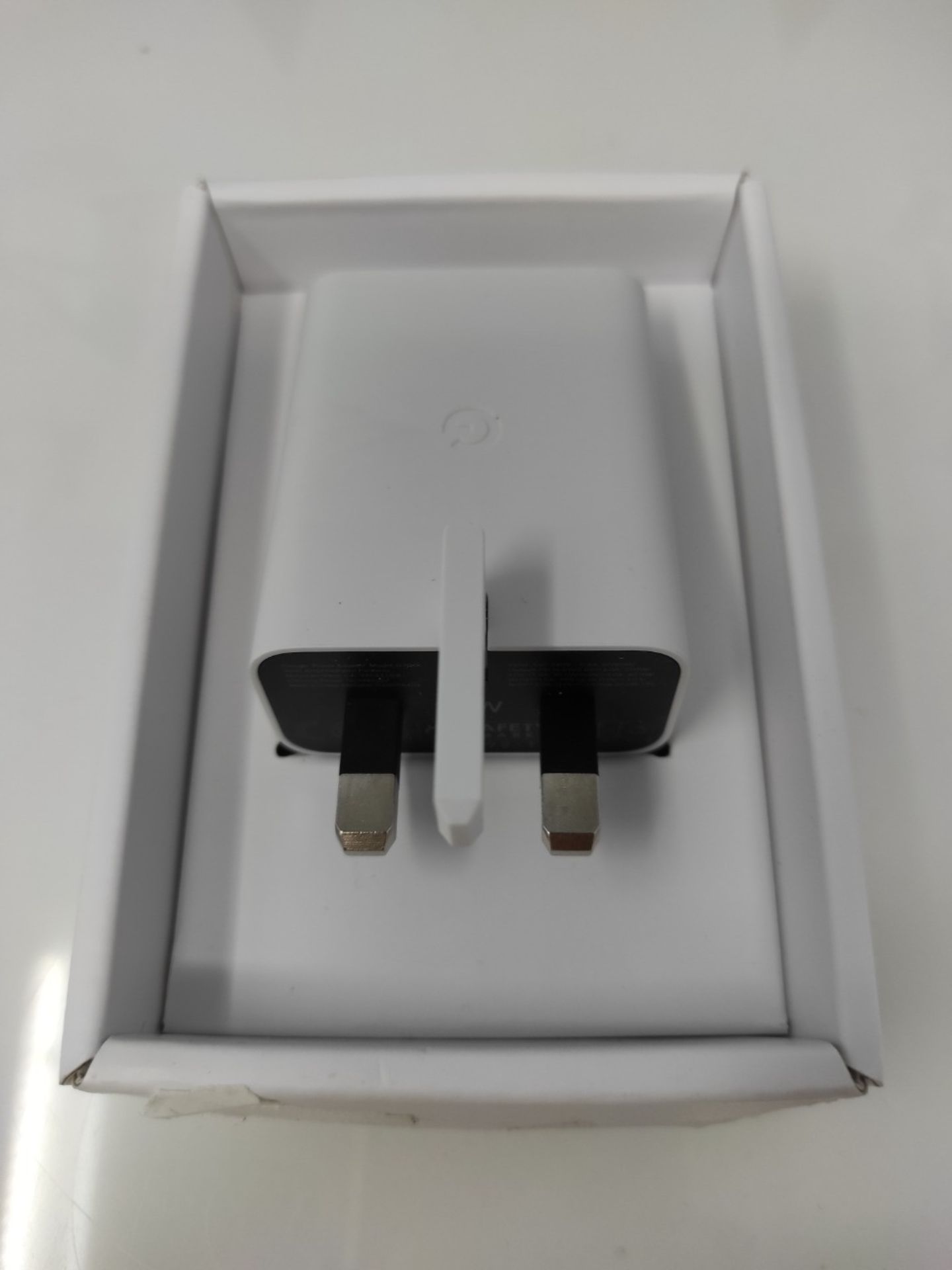 Google Pixel 2021 Charger White - Image 2 of 2