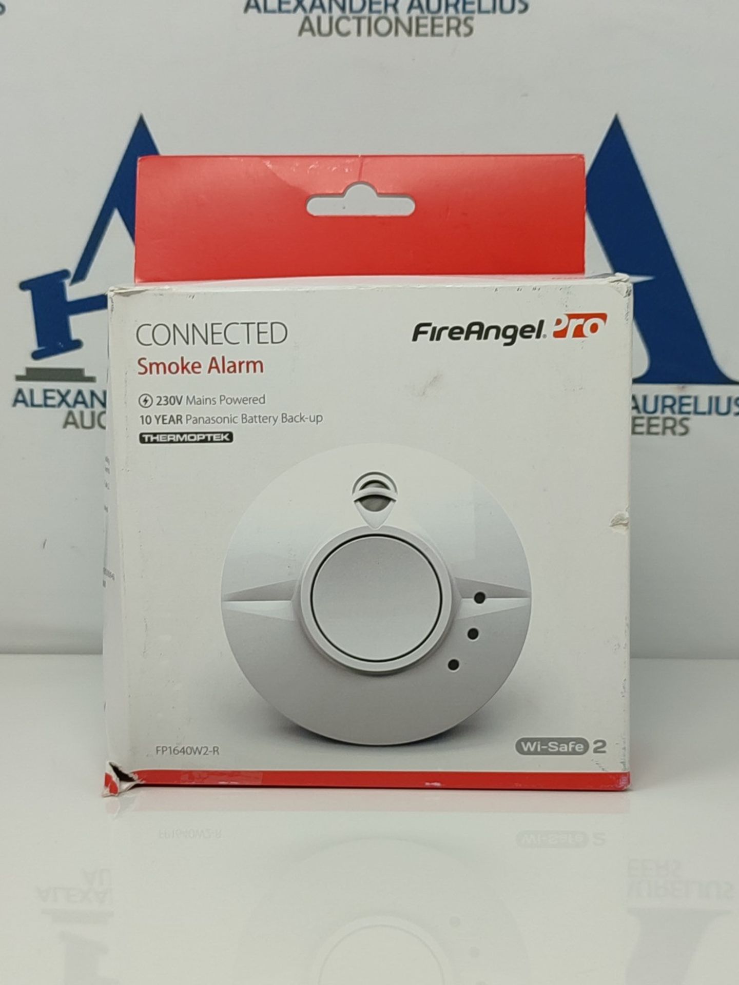 RRP £70.00 FireAngel Pro Connected Smart Smoke Alarm, Mains Powered with Wireless Interlink and 1 - Image 2 of 3