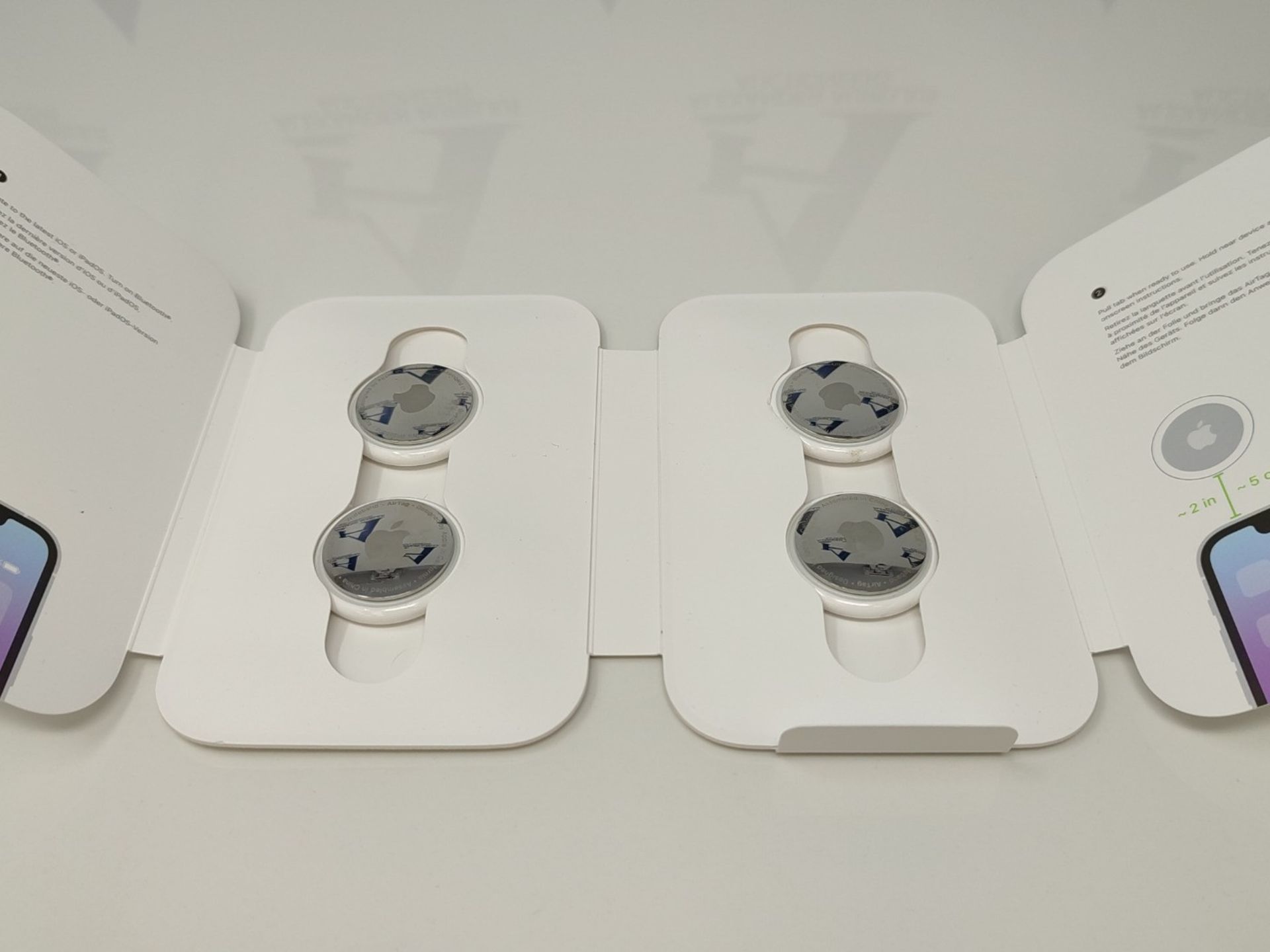 RRP £94.00 Apple AirTag (4 pack). Track and find your keys, wallet, luggage, backpack and more. S - Bild 3 aus 3