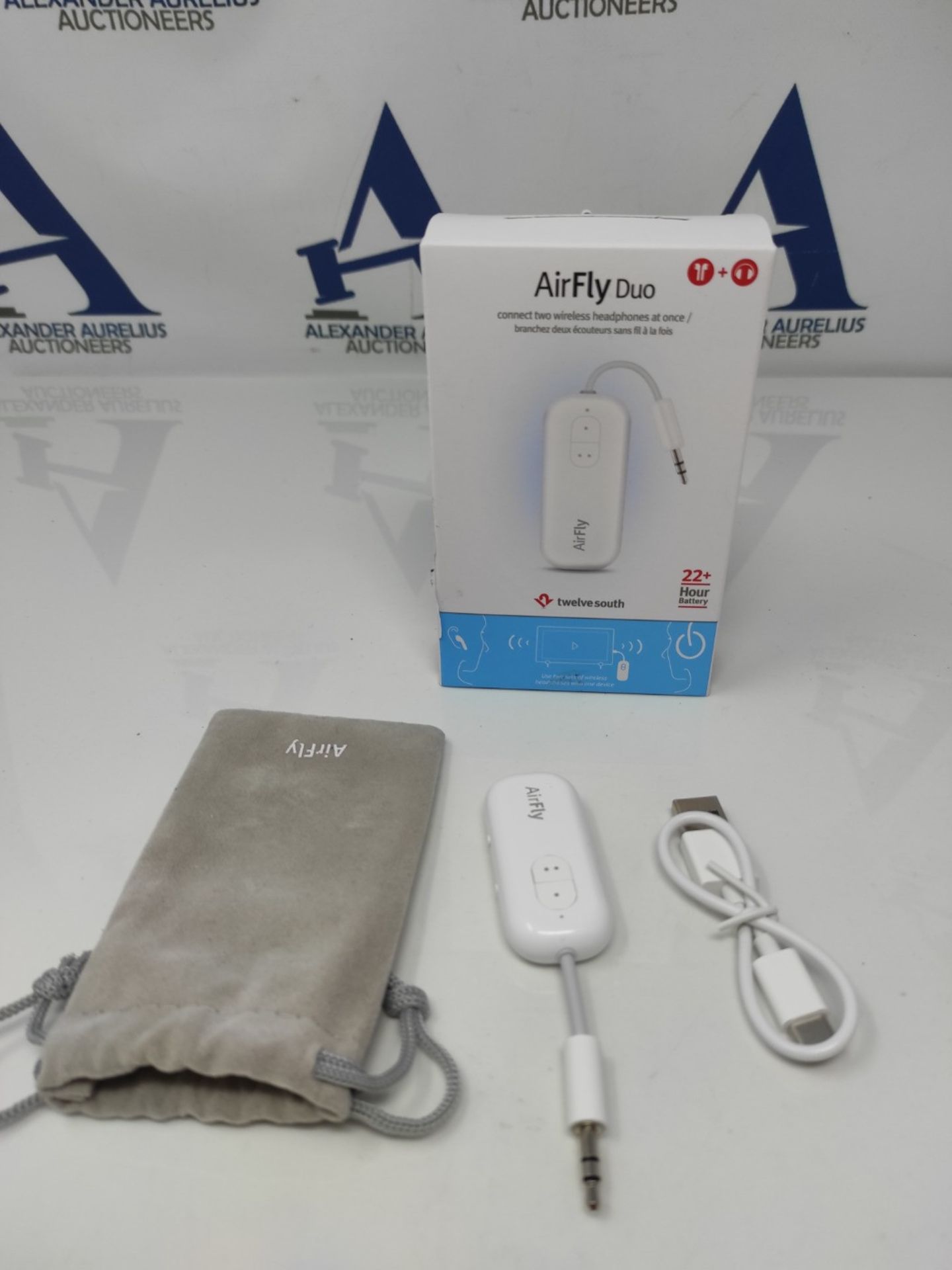 Twelve South AirFly Duo | Wireless transmitter with audio sharing for up to 2 AirPods - Bild 2 aus 2