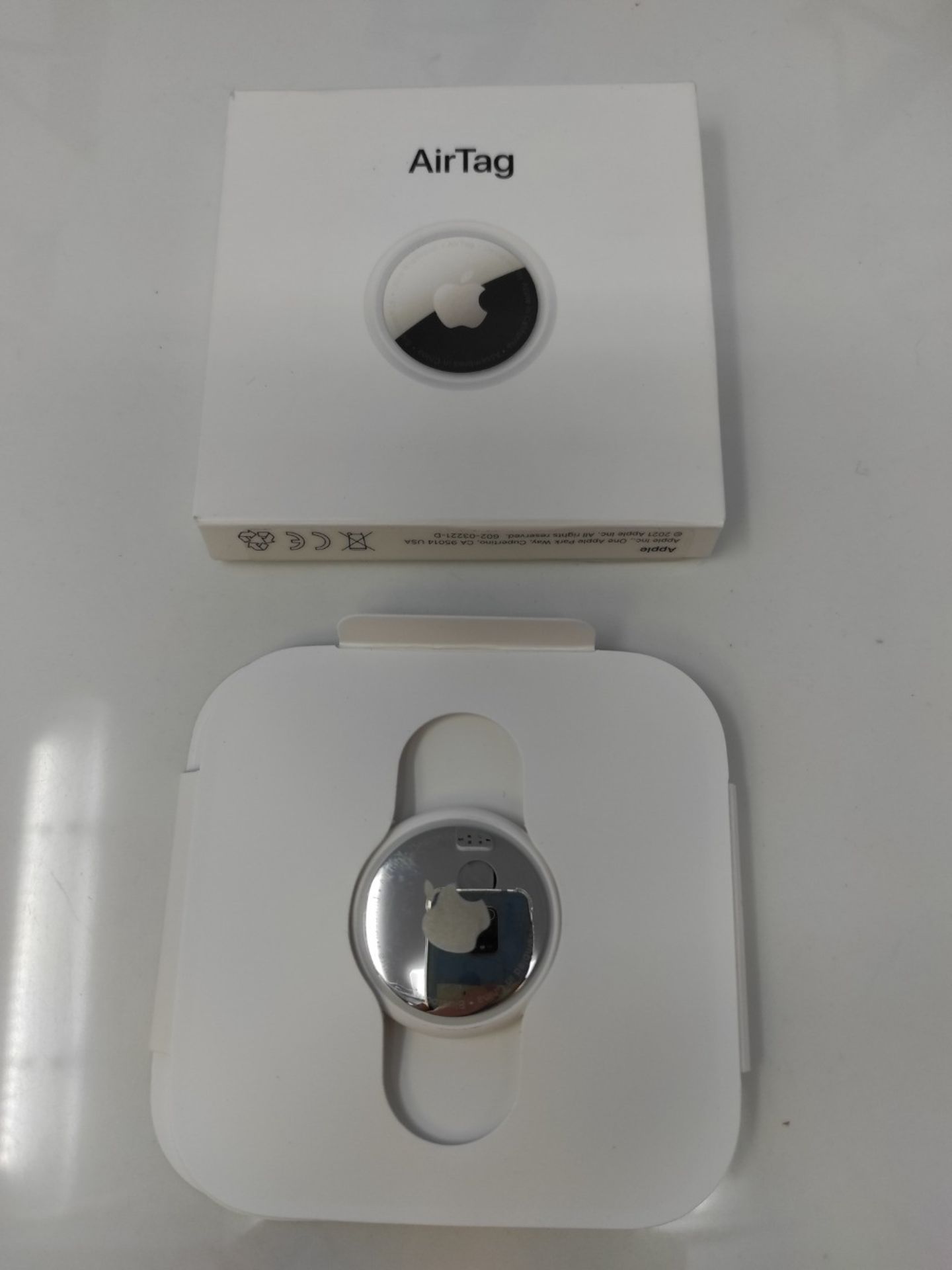 Apple AirTag. Track your keys, wallet, luggage, backpack. Replaceable battery. Water-r - Image 2 of 2