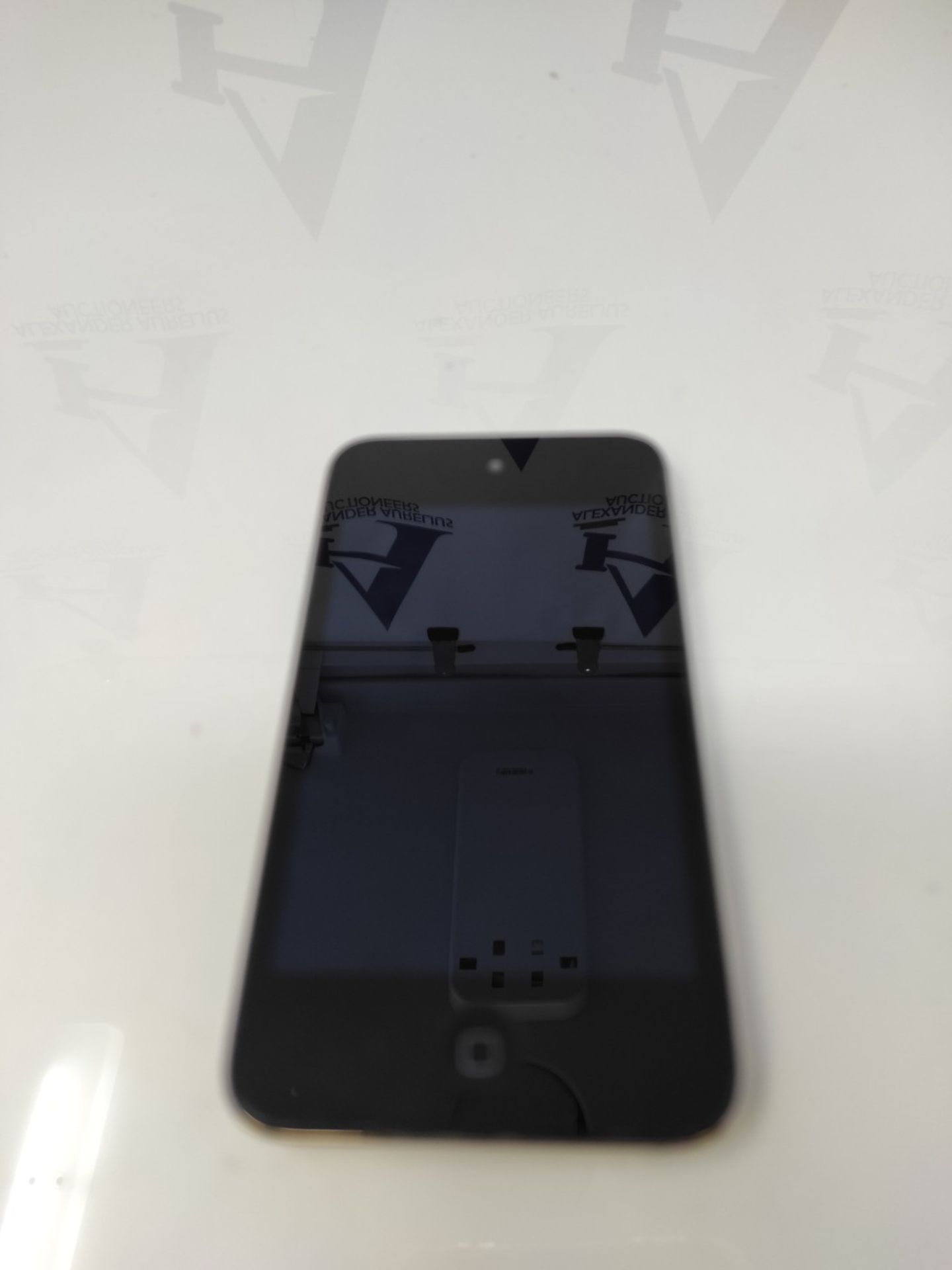 Apple iPod touch 8 GB 4th gen black - Bild 2 aus 2