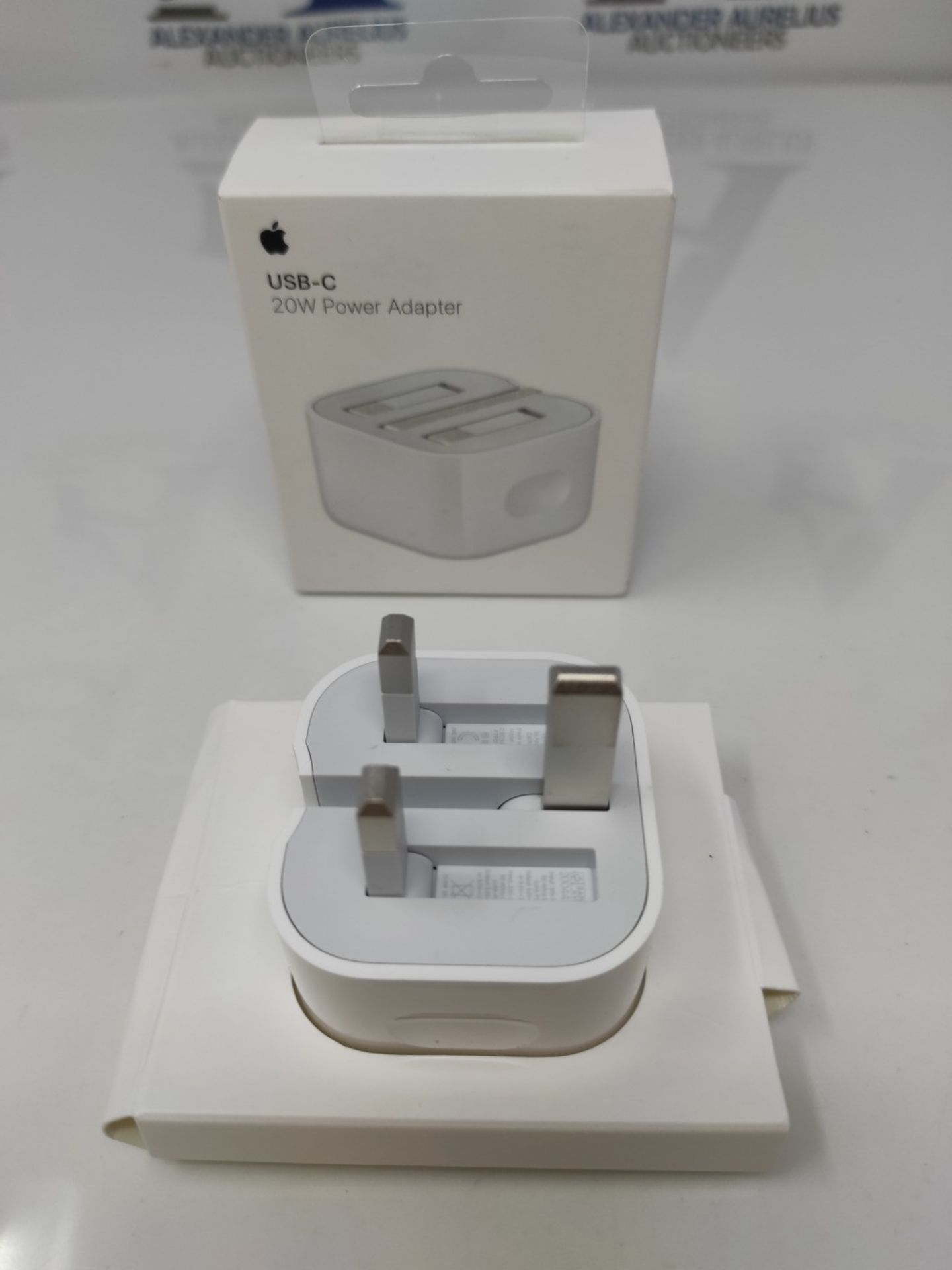 Apple 20W USB-C Power Adapter - Image 2 of 2