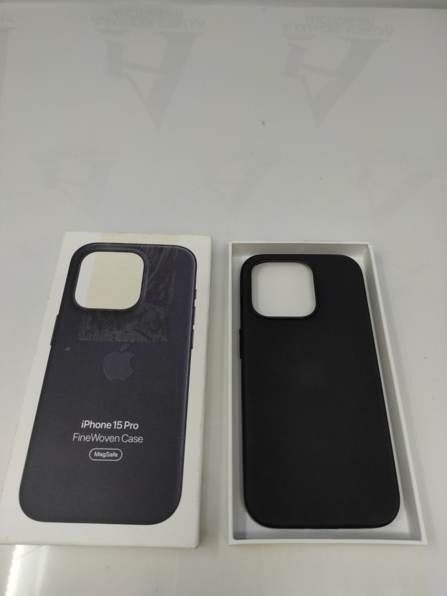 RRP £59.00 Apple iPhone 15 Pro FineWoven Case with MagSafe - Black - Bild 2 aus 2