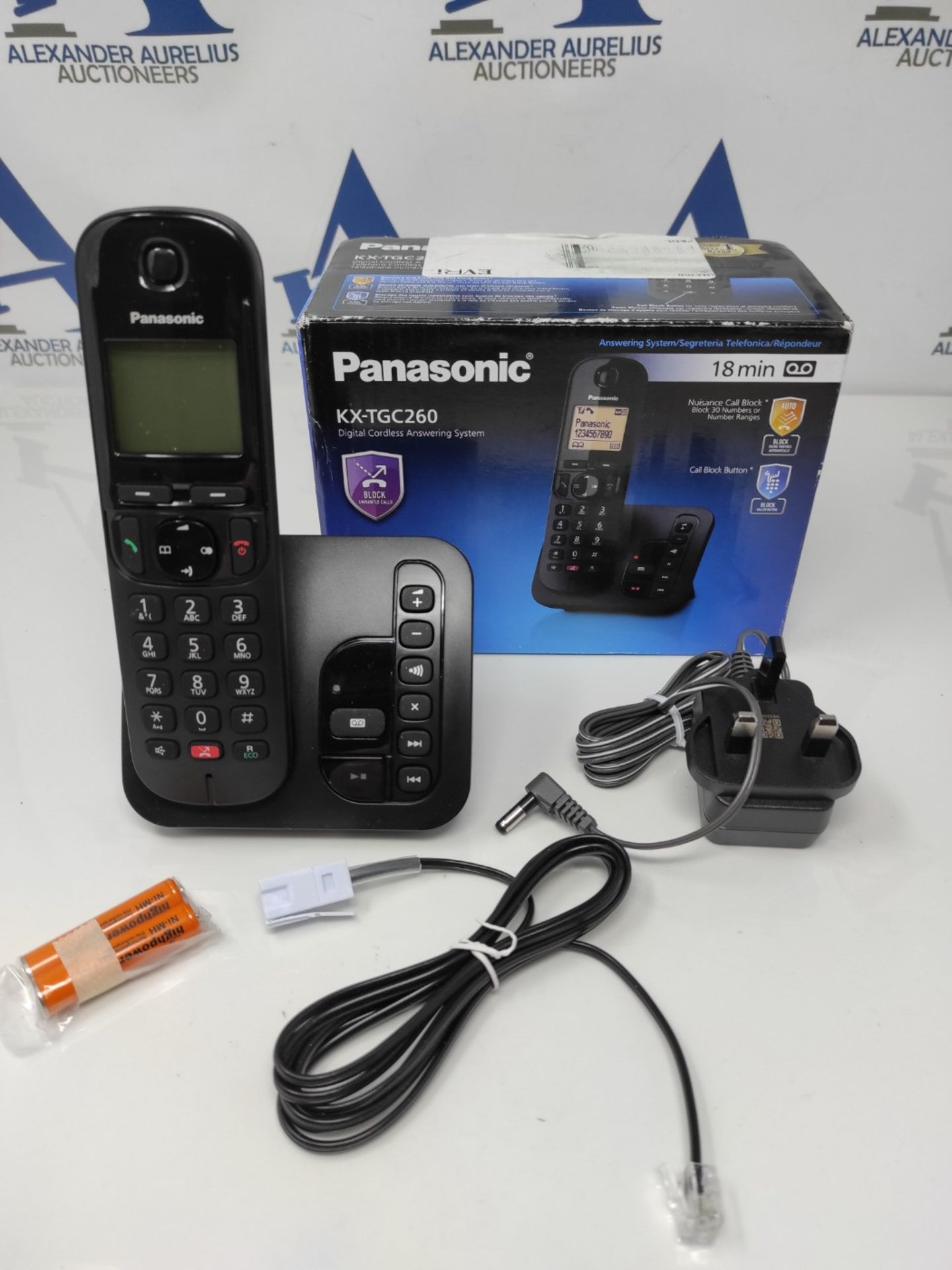 Panasonic KX-TGC260 Digital Cordless Phone: 18-min answering machine, dedicated call b - Image 2 of 2
