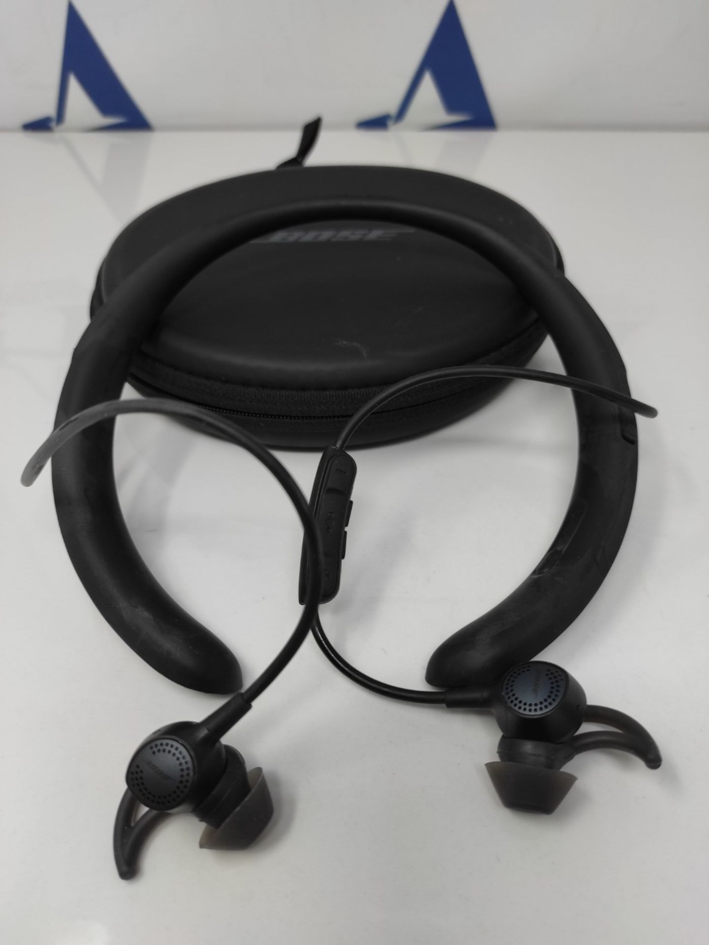 RRP £250.00 Bose QuietControl 30 Wireless In-Ear Headphones - Black - Image 3 of 3