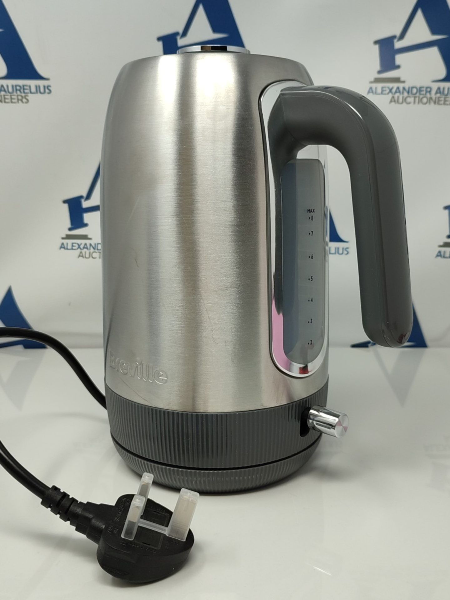 Breville Edge Electric Kettle | 1.7 Litre | Glows When Hot to Avoid Re-Boiling | 3kW F - Image 3 of 3