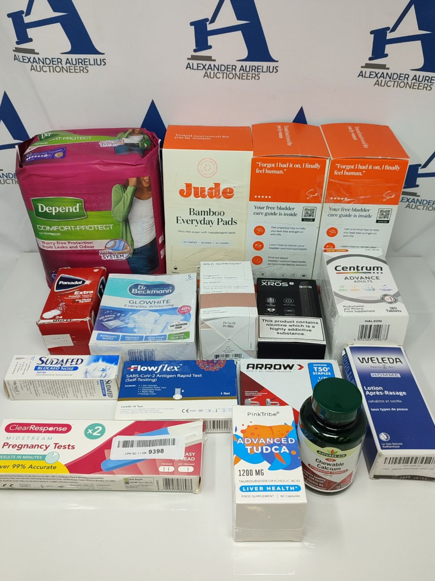 16 items of Pharmaceutical products and personal care