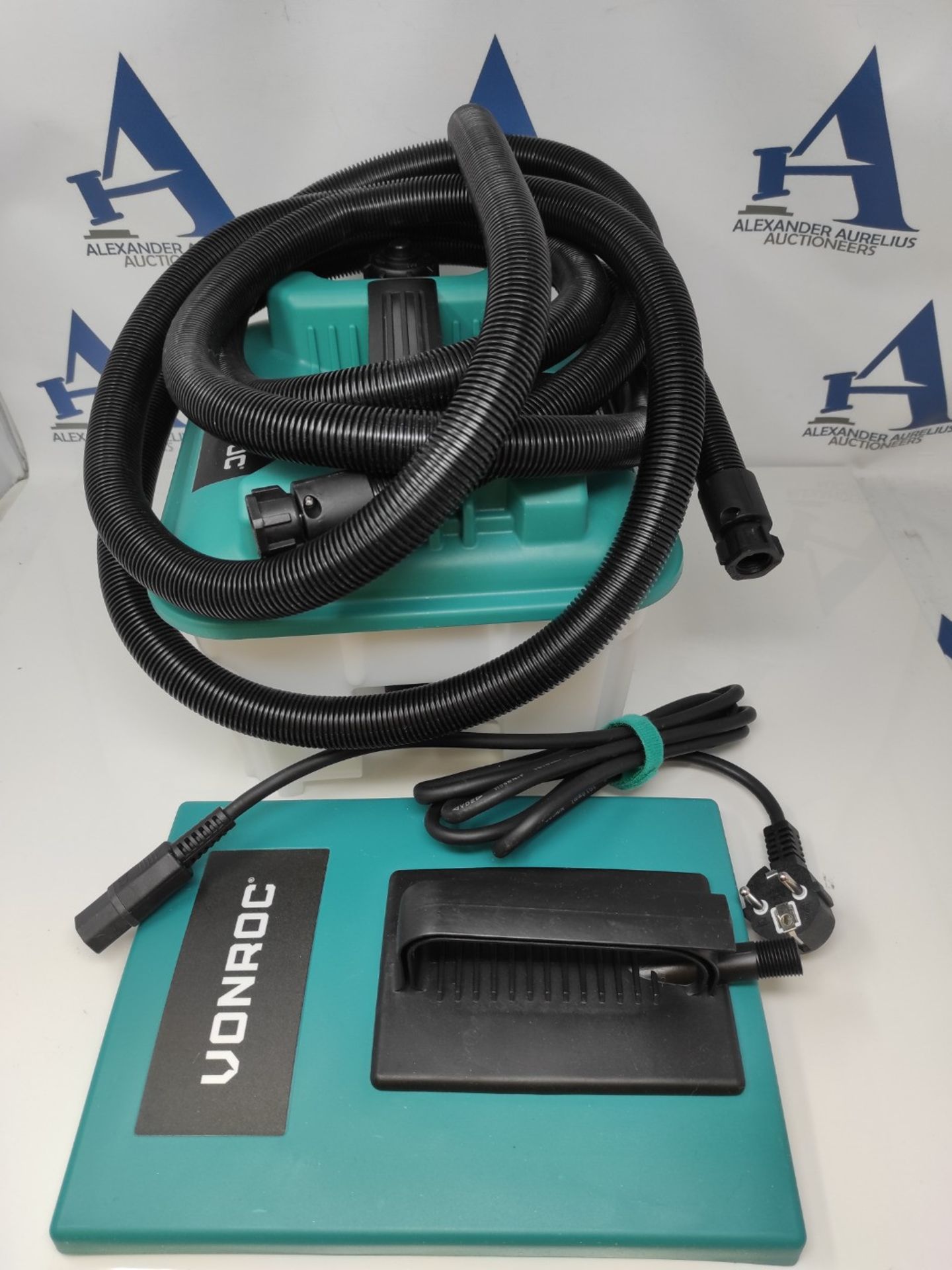 RRP £54.00 VONROC Wallpaper Stripper 2300 W  4.5 L  4 m Hose, Spatula for Walls and 2 Steam - Image 2 of 2