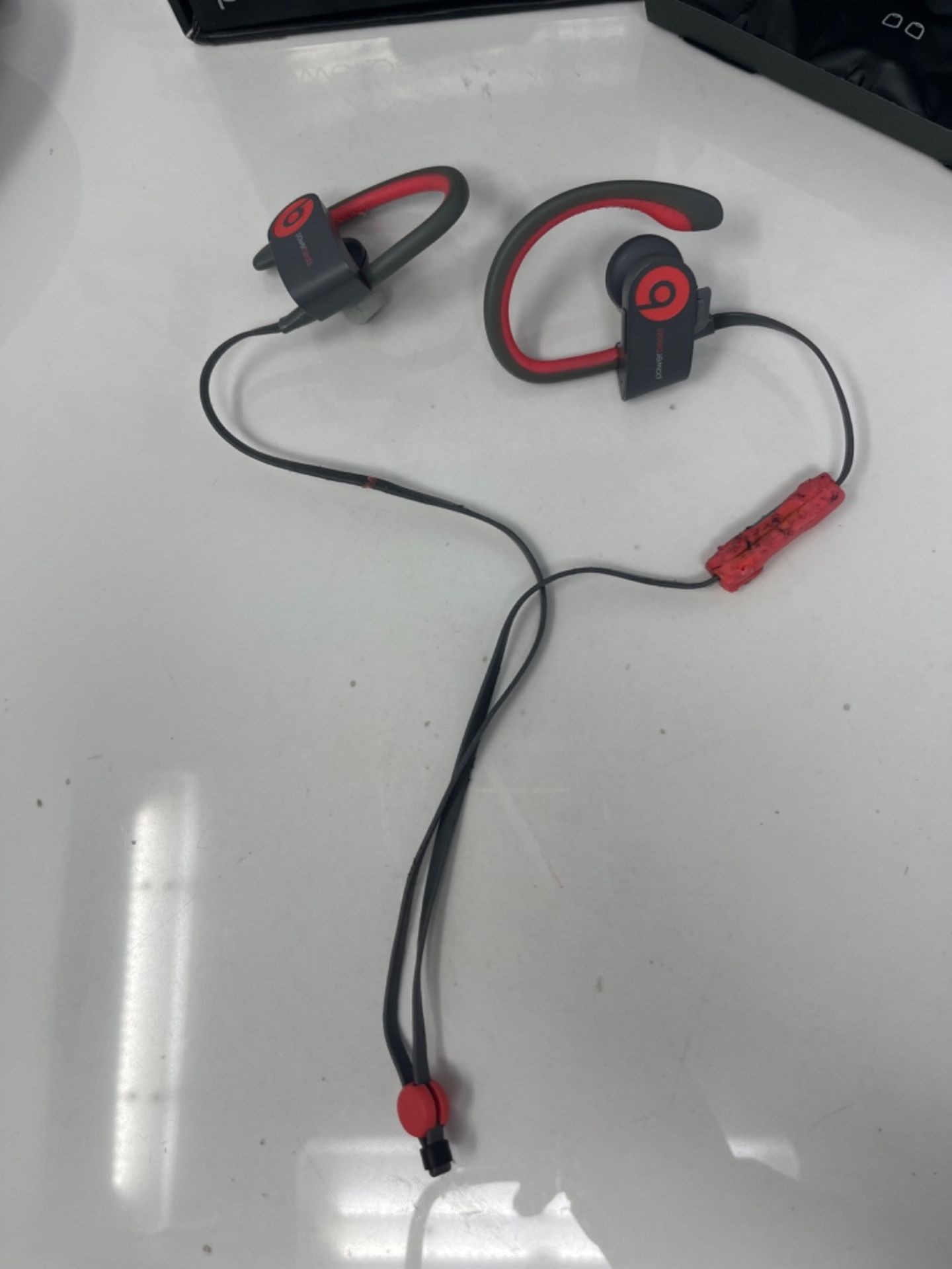 RRP £169.00 Powerbeats 2 Wireless In-Ear Headphone - Siren Red - Image 3 of 3