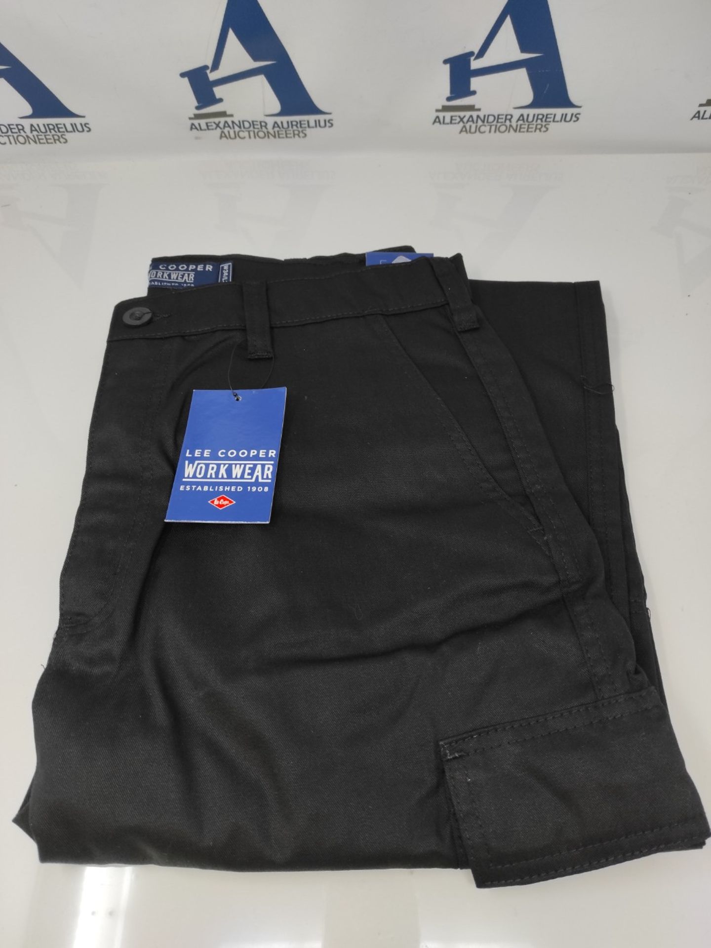 Lee Cooper Men's 205 Cargo Multi Pocket Cargo Work Trousers 34W/31L - Image 2 of 3