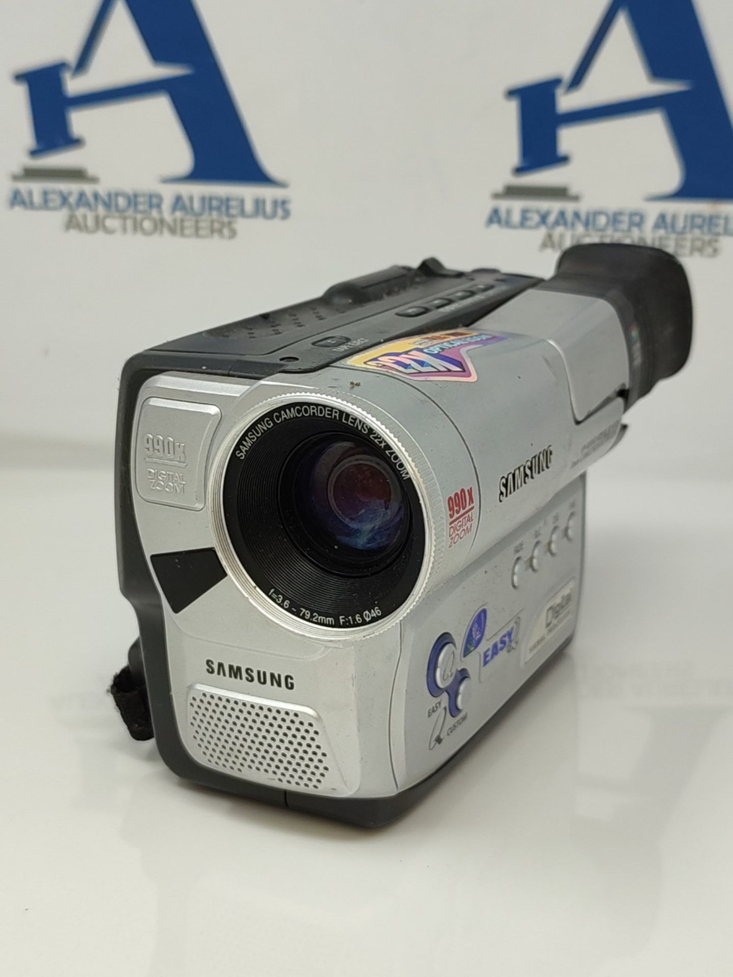 RRP £70.00 Samsung VP-W95D Hi8 Video Camera Camcorder - Image 2 of 3