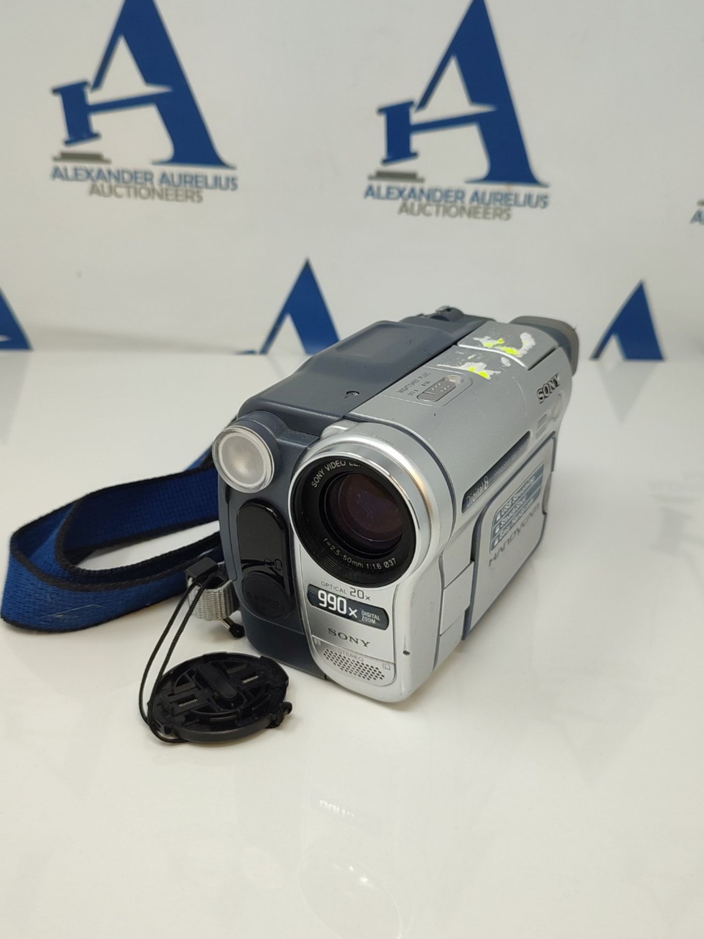 RRP £400.00 Sony PAL Handycam Camcorder Digital8 - Video Transfer (DCR-TRV255E) - Image 2 of 3