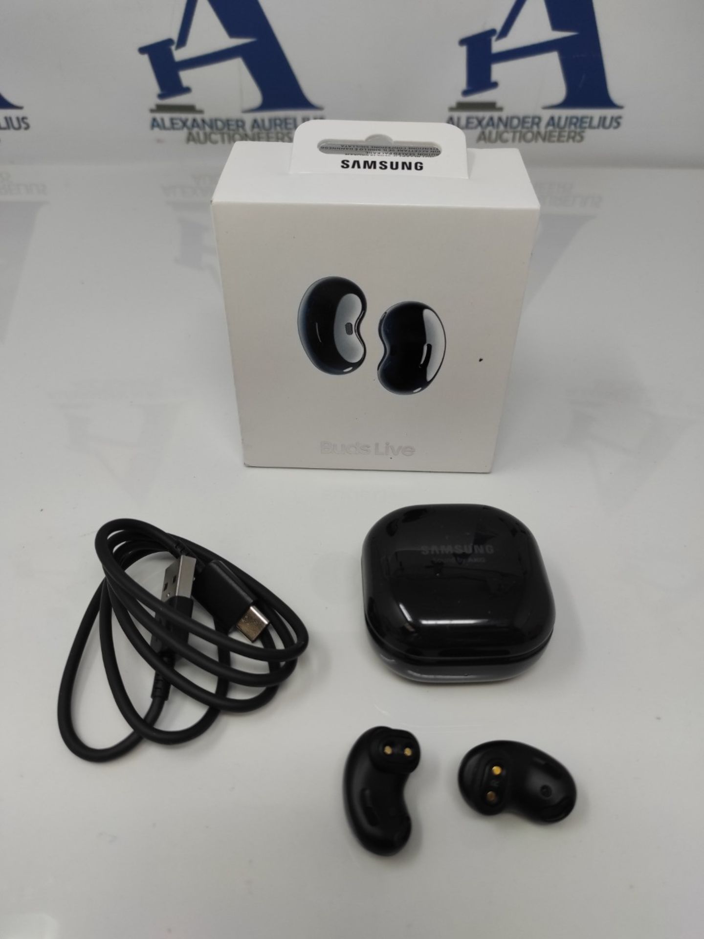 RRP £66.00 Samsung Galaxy Buds Live Wireless Earphones, Mystic Black (UK Version) - Image 3 of 3