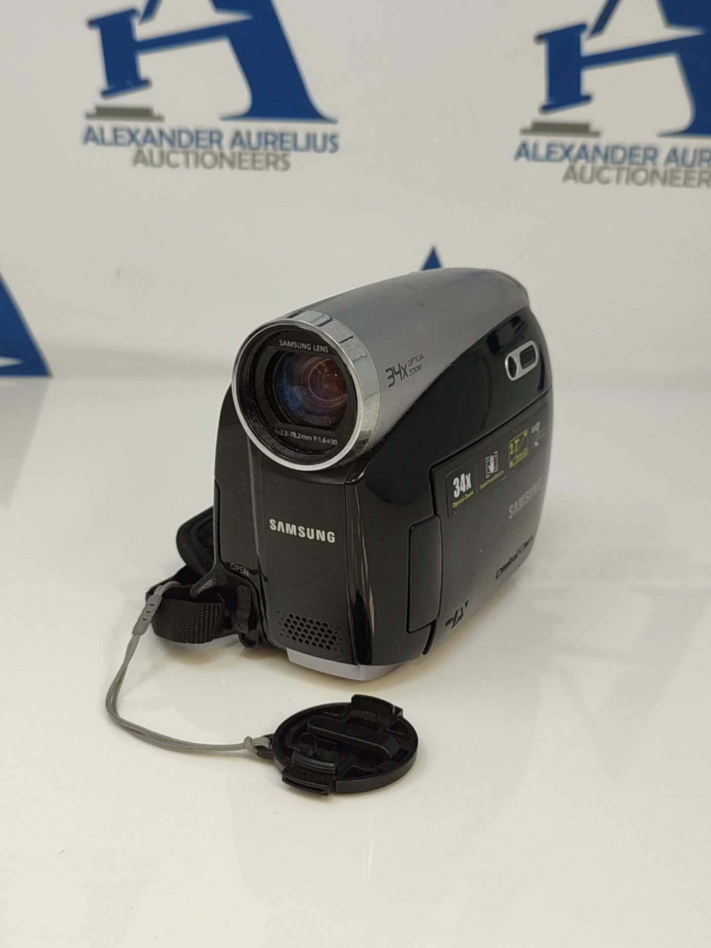 Samsung VP-DX100/XEU DVD Camcorder (34x Optical Zoom) - Image 2 of 3