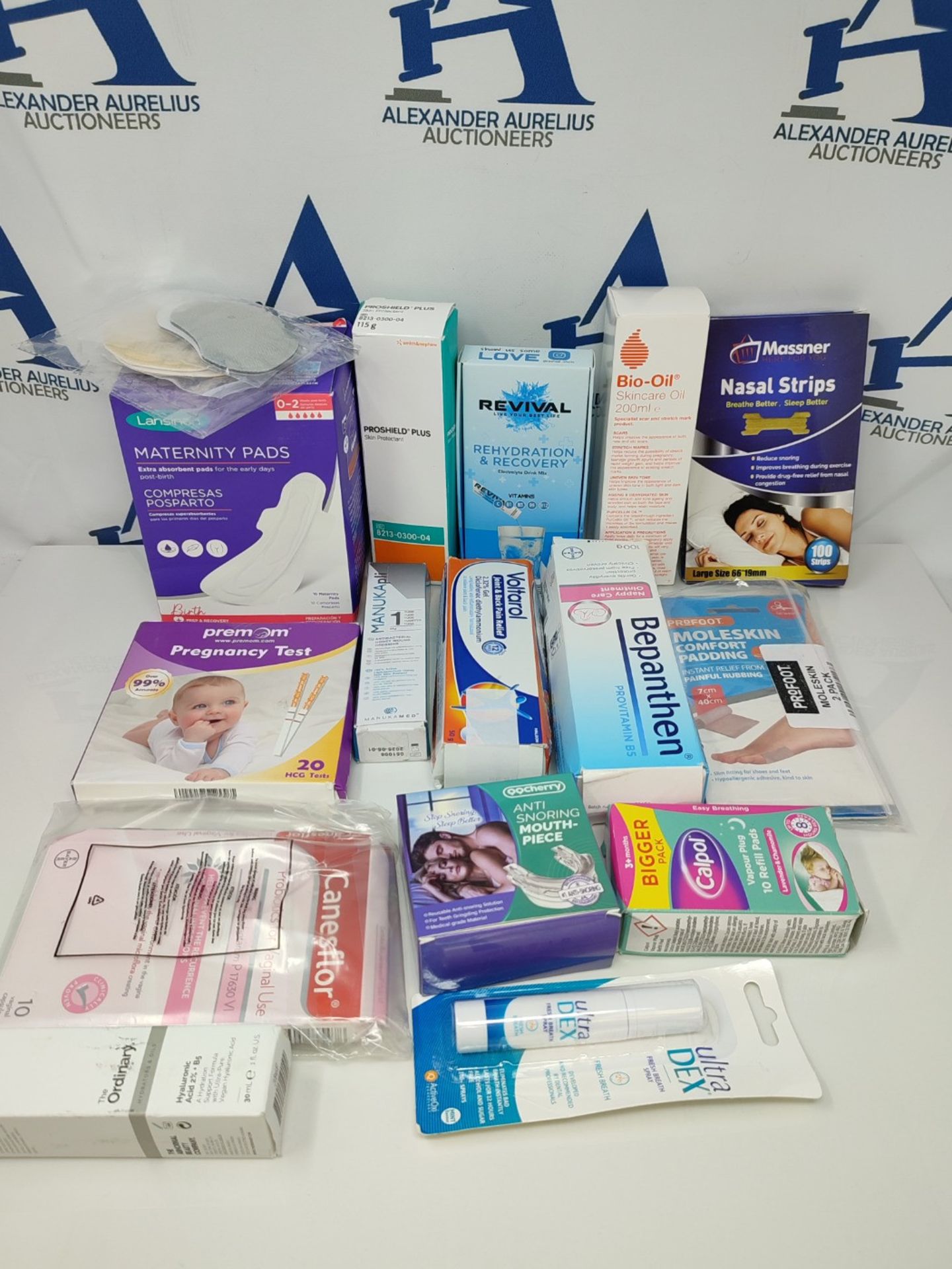 16 items of Pharmaceutical products and personal care - Image 2 of 2