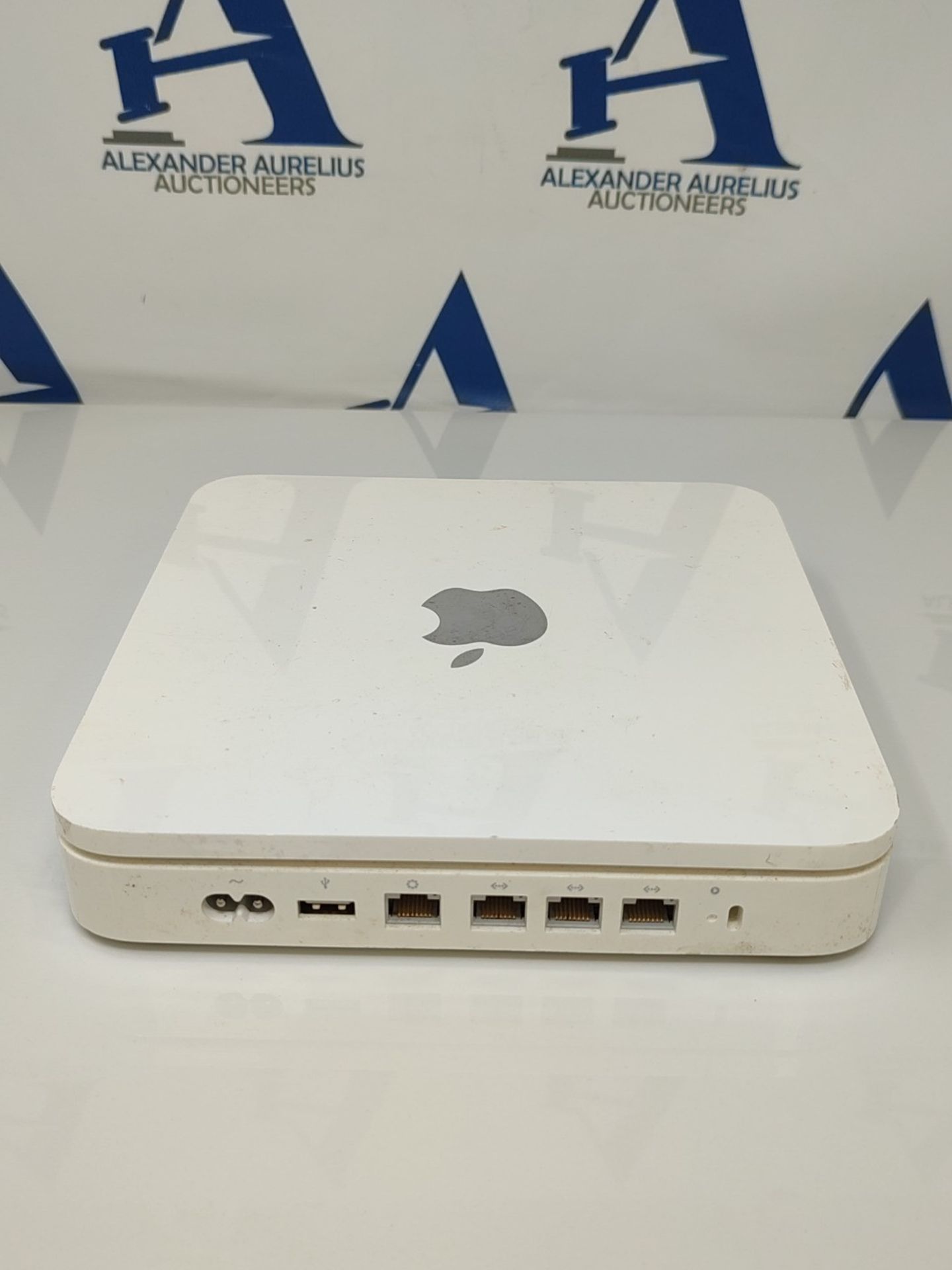 Apple AirPort Time Capsule 2TB Wifi Router A1355 - Image 2 of 3