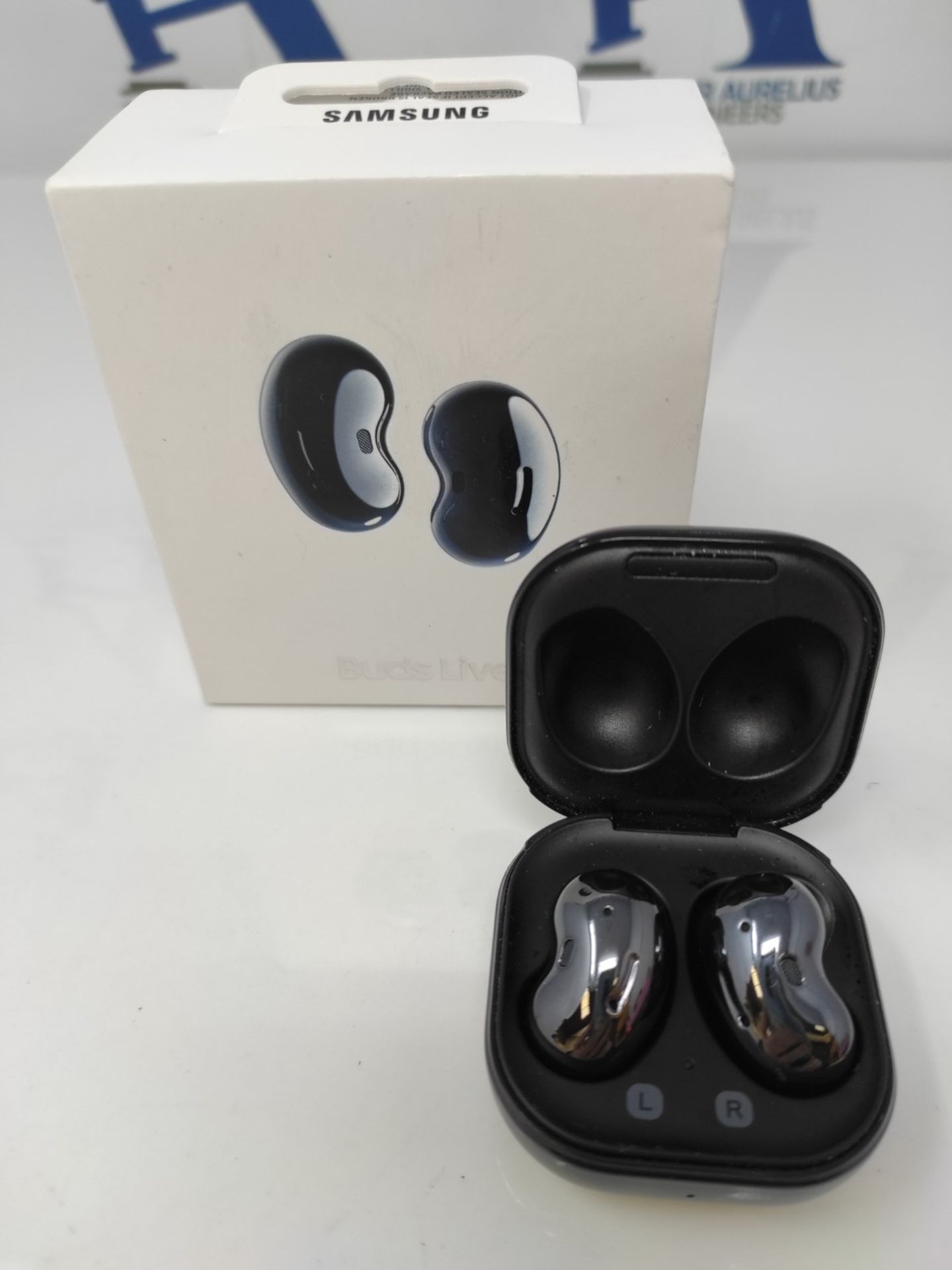 RRP £66.00 Samsung Galaxy Buds Live Wireless Earphones, Mystic Black (UK Version) - Image 2 of 2