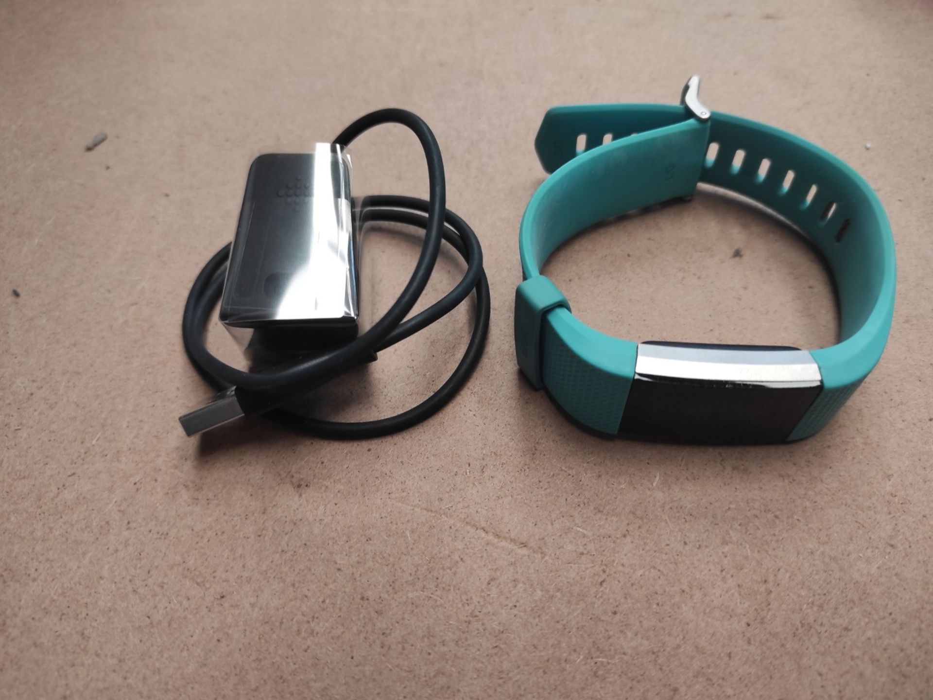 RRP £115.00 [CRACKED] Fitbit Charge 2 Activity Tracker with Wrist Based Heart Rate Monitor - Teal - Bild 3 aus 3