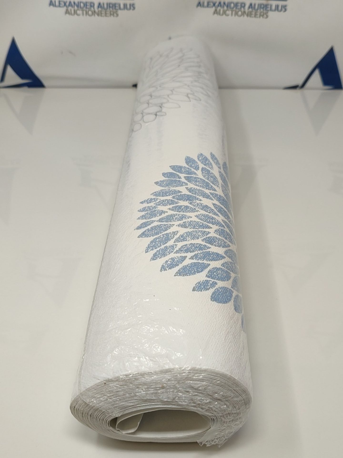 Floral Wallpaper Blooming Non-Woven Wallpaper 10.05 m x 0.53 m Blue Grey White Made in - Image 2 of 2