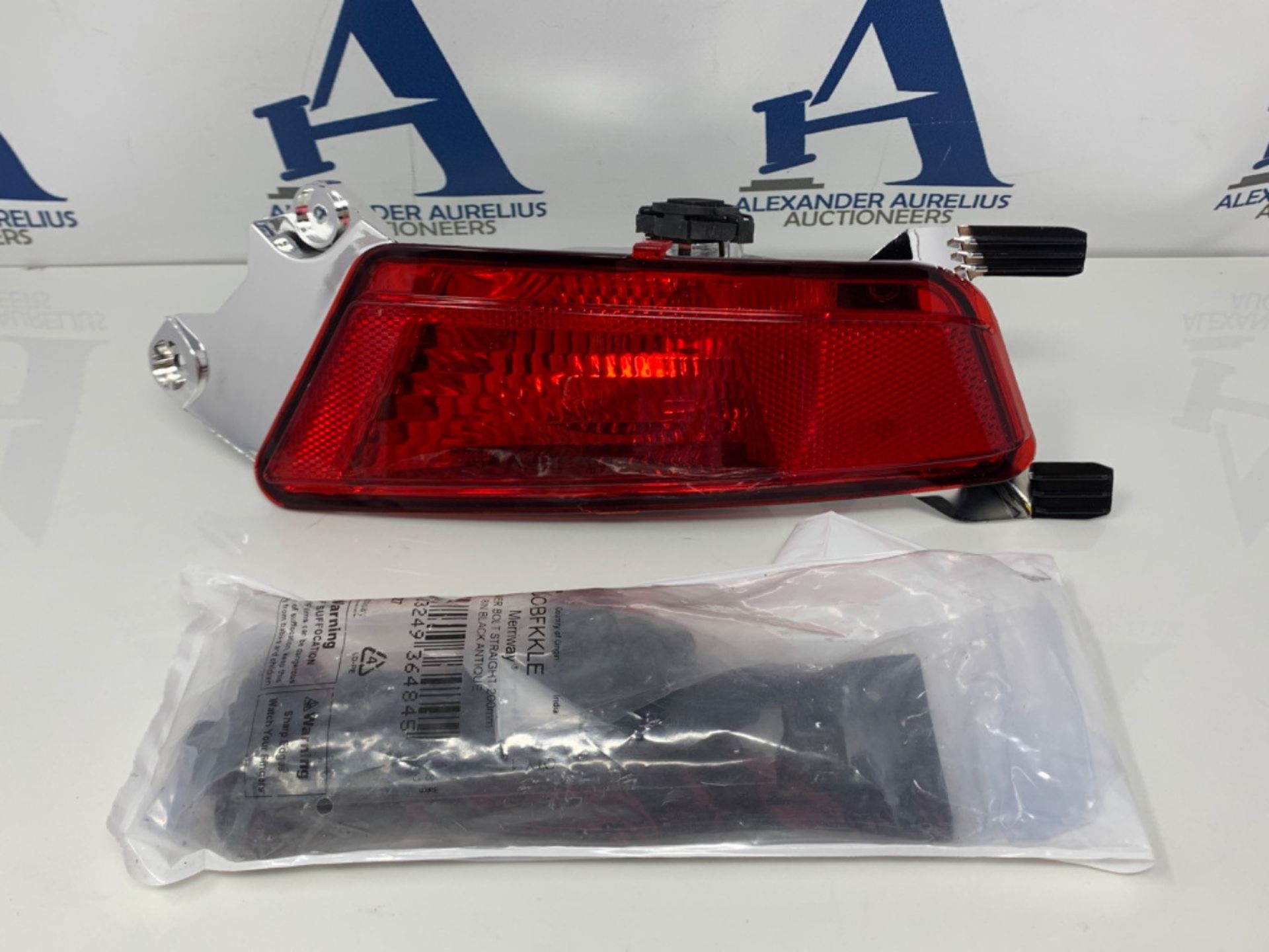 Eurobuy Car Fog Light Rear Left with Base LR025149 LR7004354 Fit for Range Rover Evoqu - Image 2 of 2