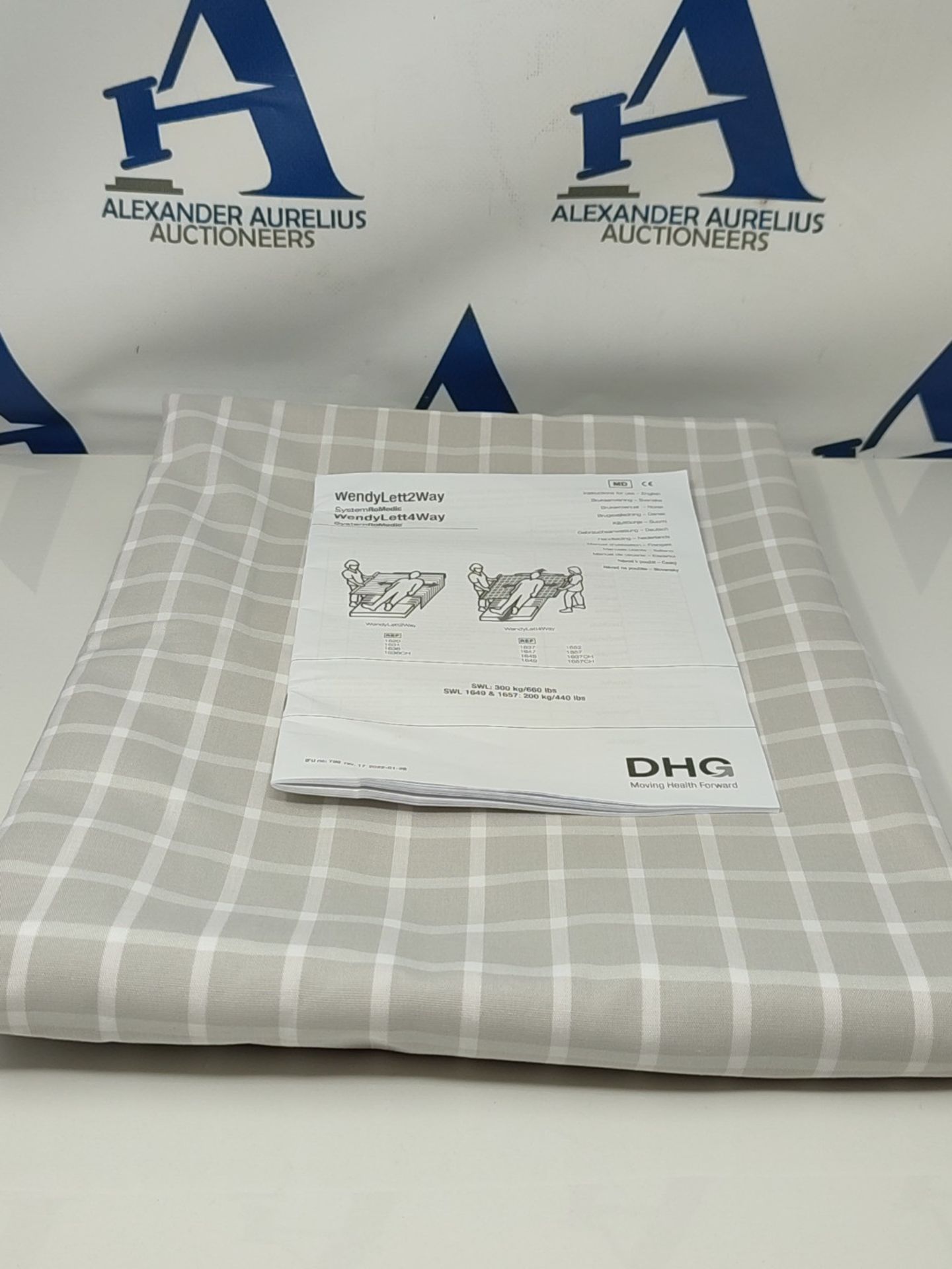 RRP £149.00 NRS Healthcare M29446 Wendylett 4-Way Glide Draw Sheet Transfer Aid - Bild 2 aus 2